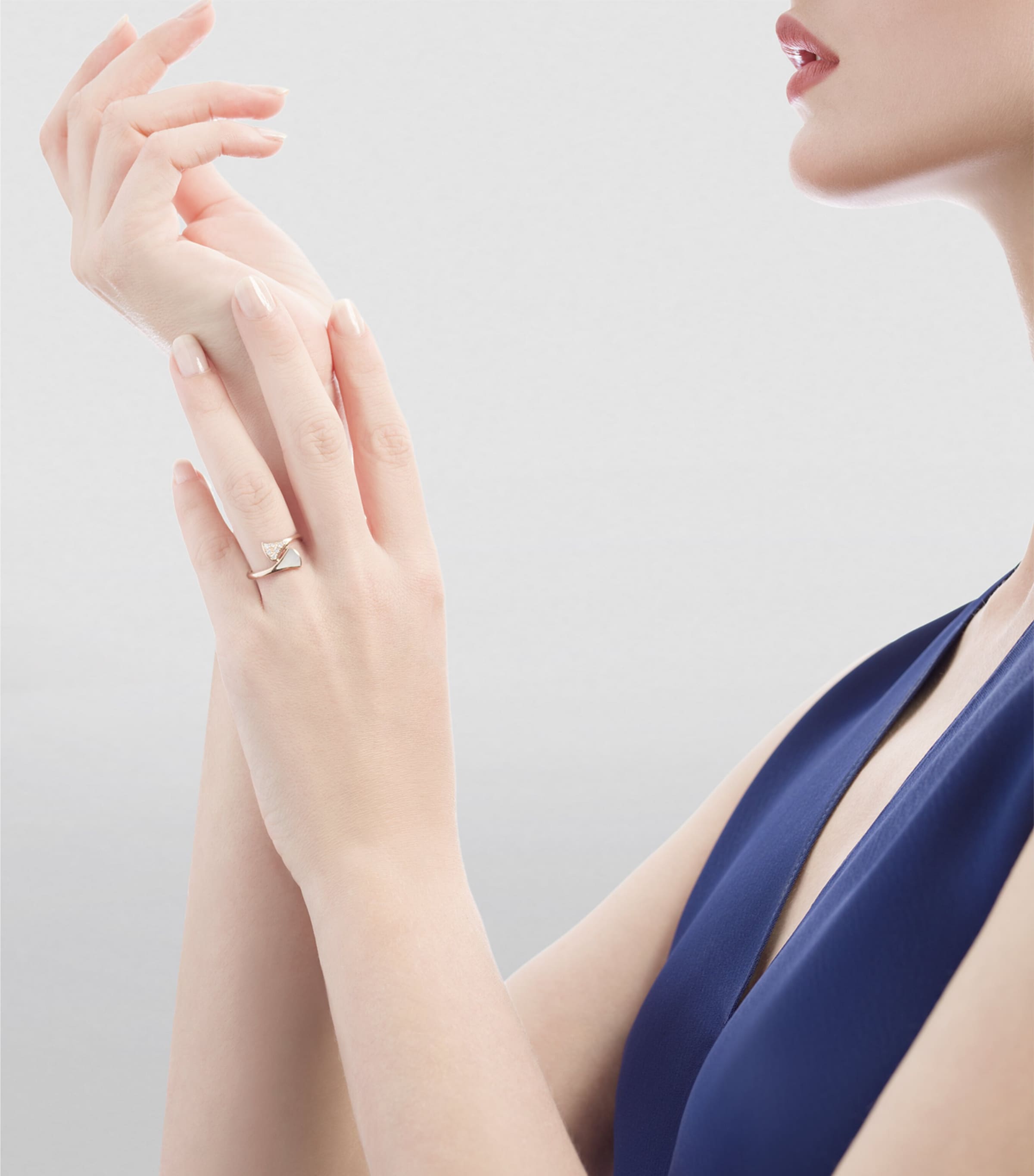 Rose Gold, Diamond and Mother-of-Pearl Divas' Dream Ring PINK GOLD Image 4