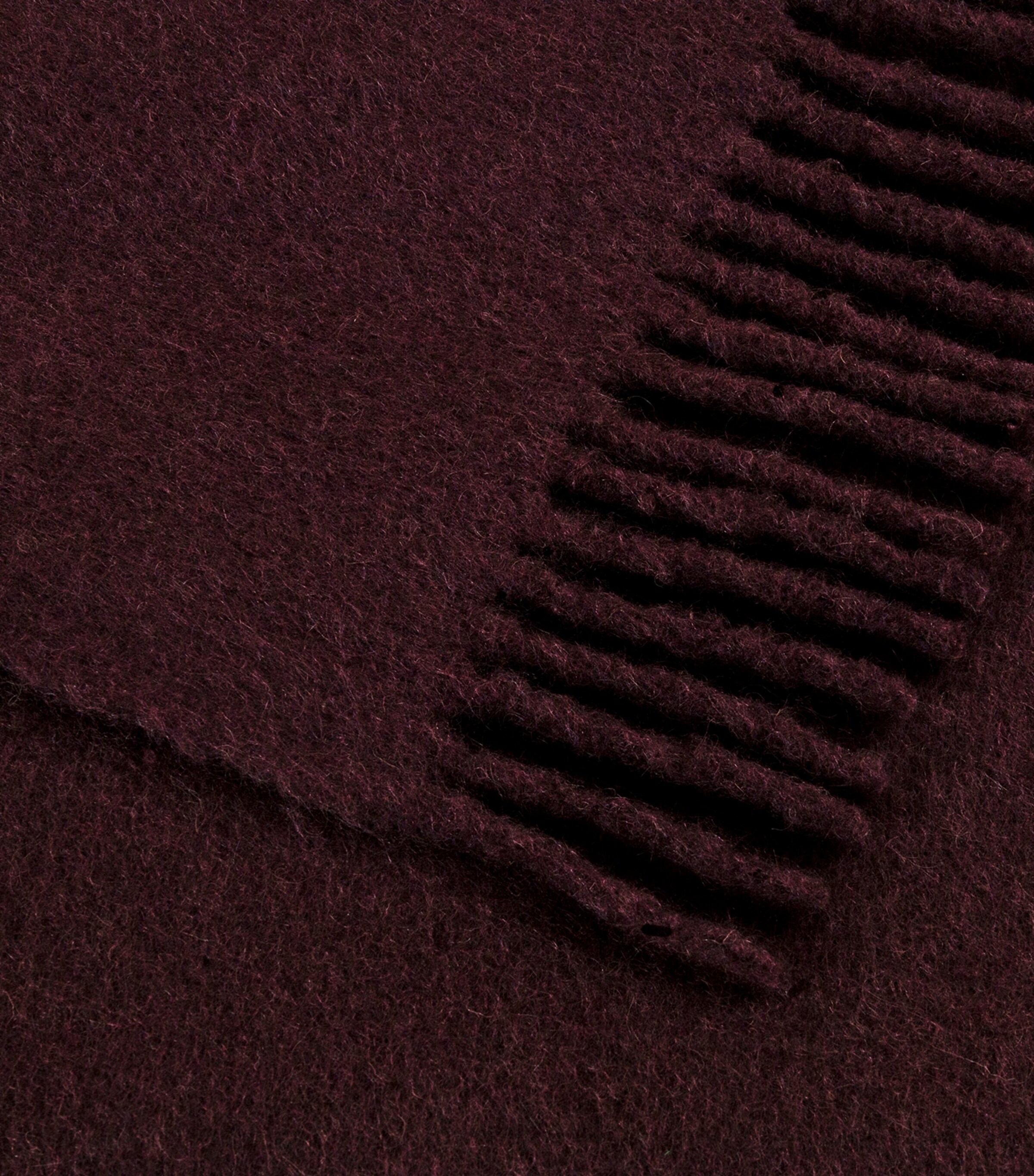 Wool-Alpaca Cosy Throw (140cm x 190cm) 3805 - REGAL PURPLE Image 4