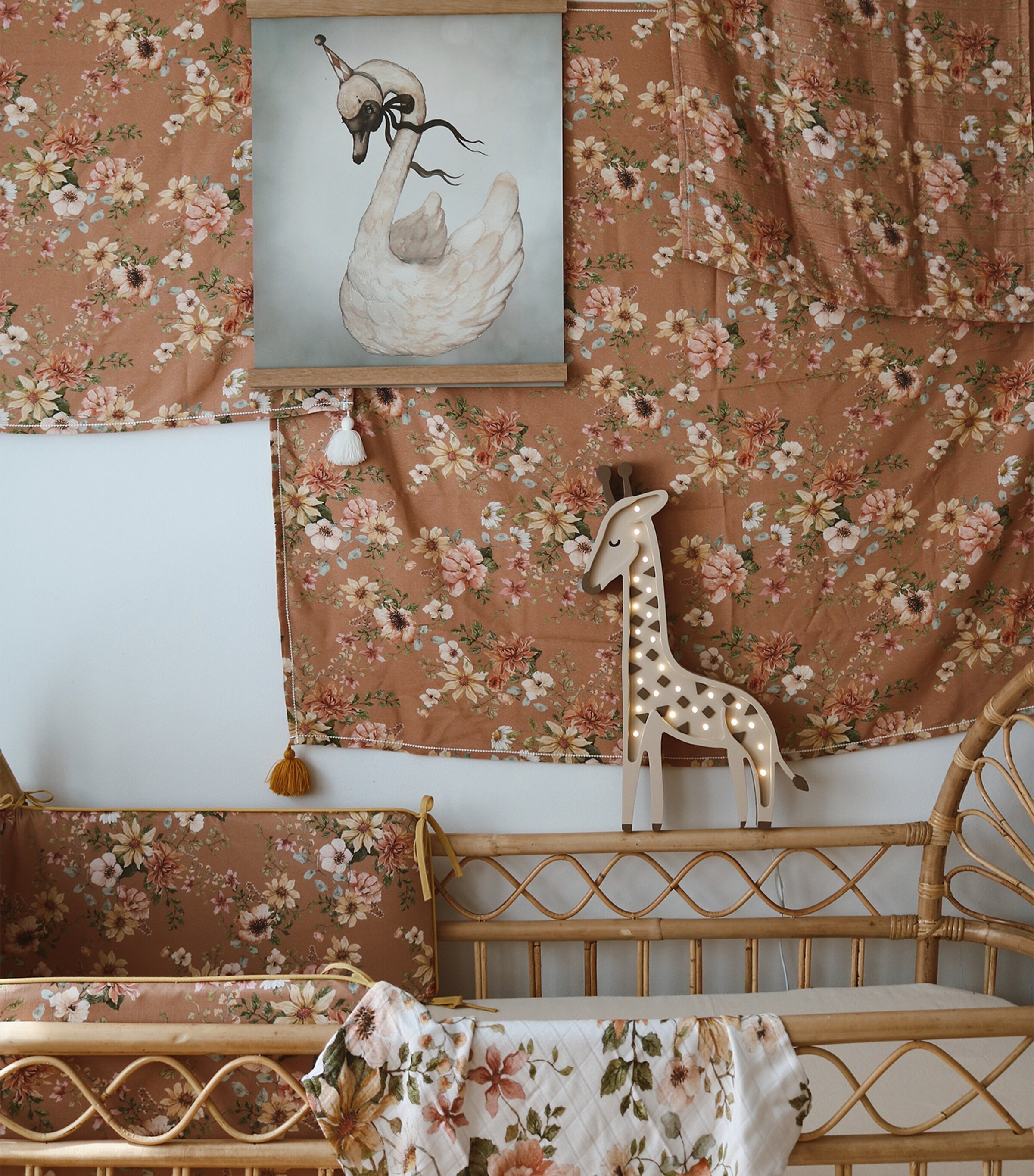 Giraffe Lamp MULTI Image 2