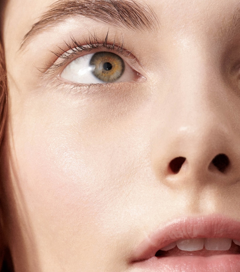 Vital Skin Foundation Stick ATELIER II Image 2