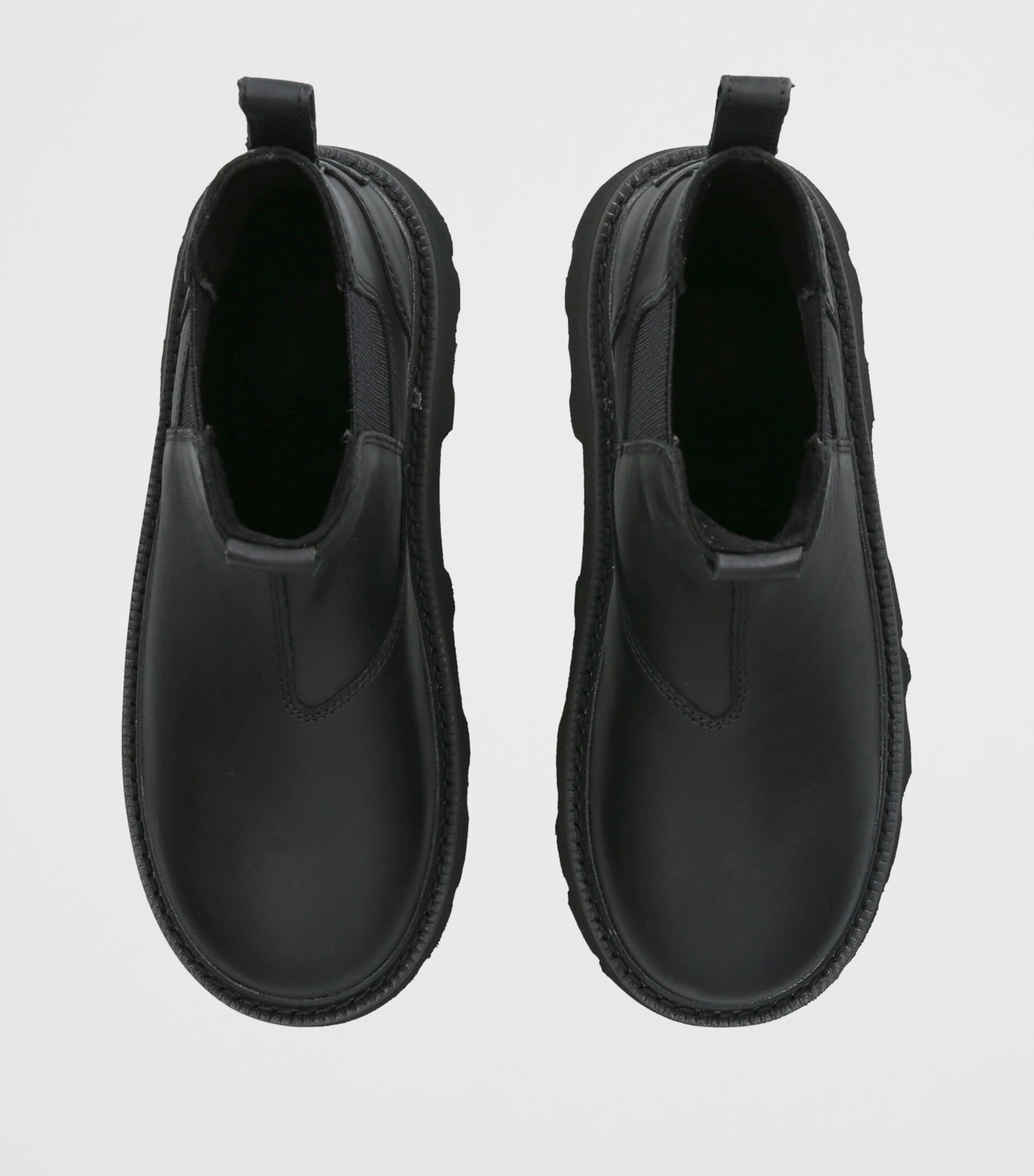 UGG Leather Lug Chelsea Boots Black Image 4