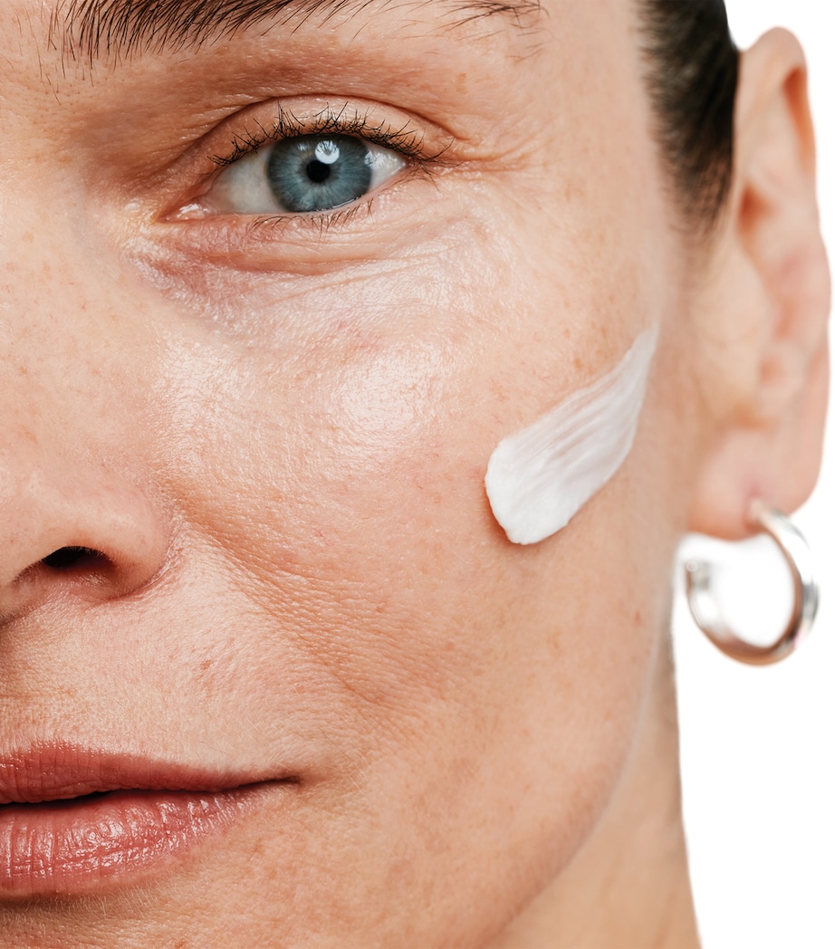 Ginseng Power Smoothing Cream (15ml) NO COLOUR Image 4