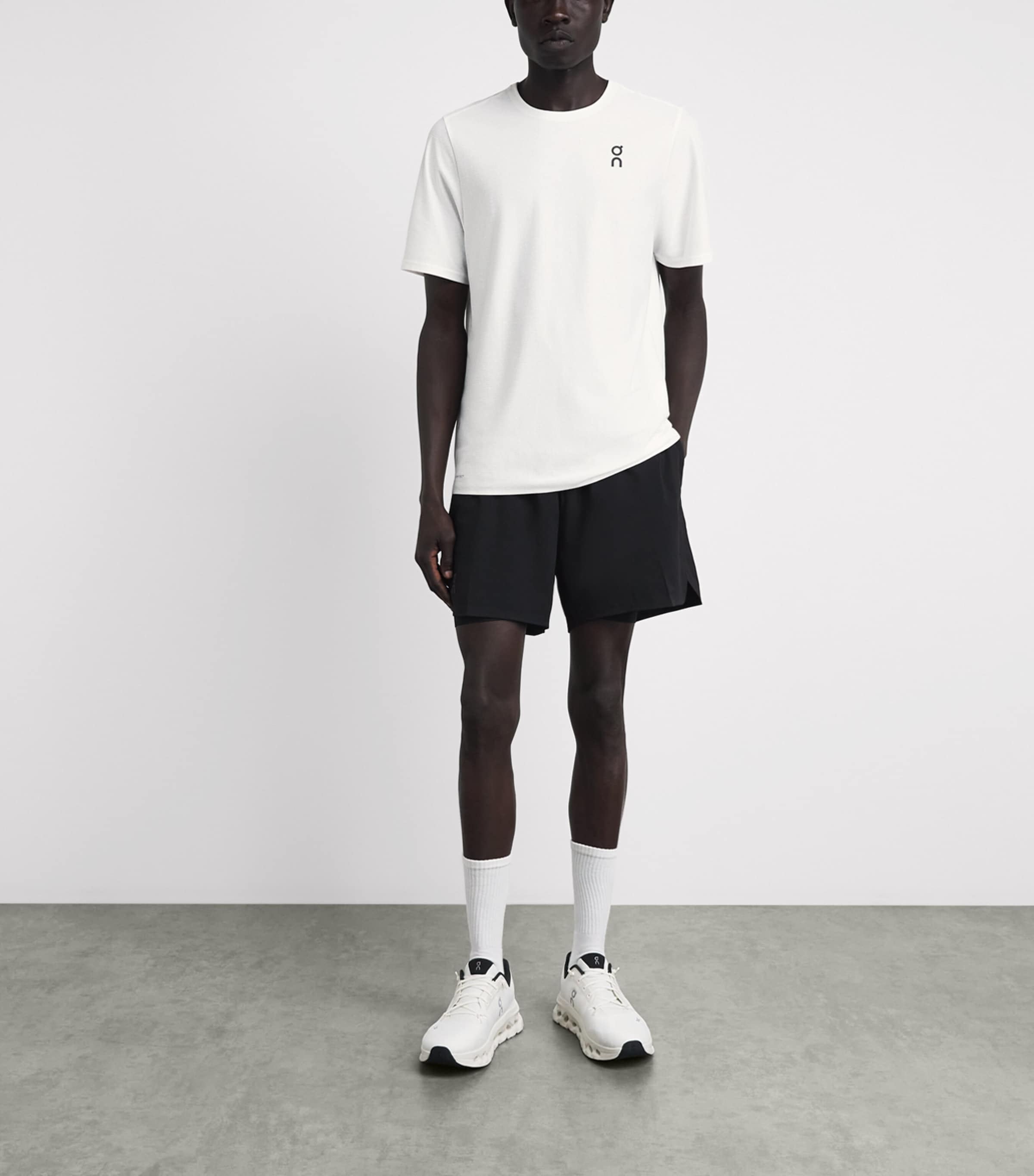 On Mens Court T-Shirt White Image 2