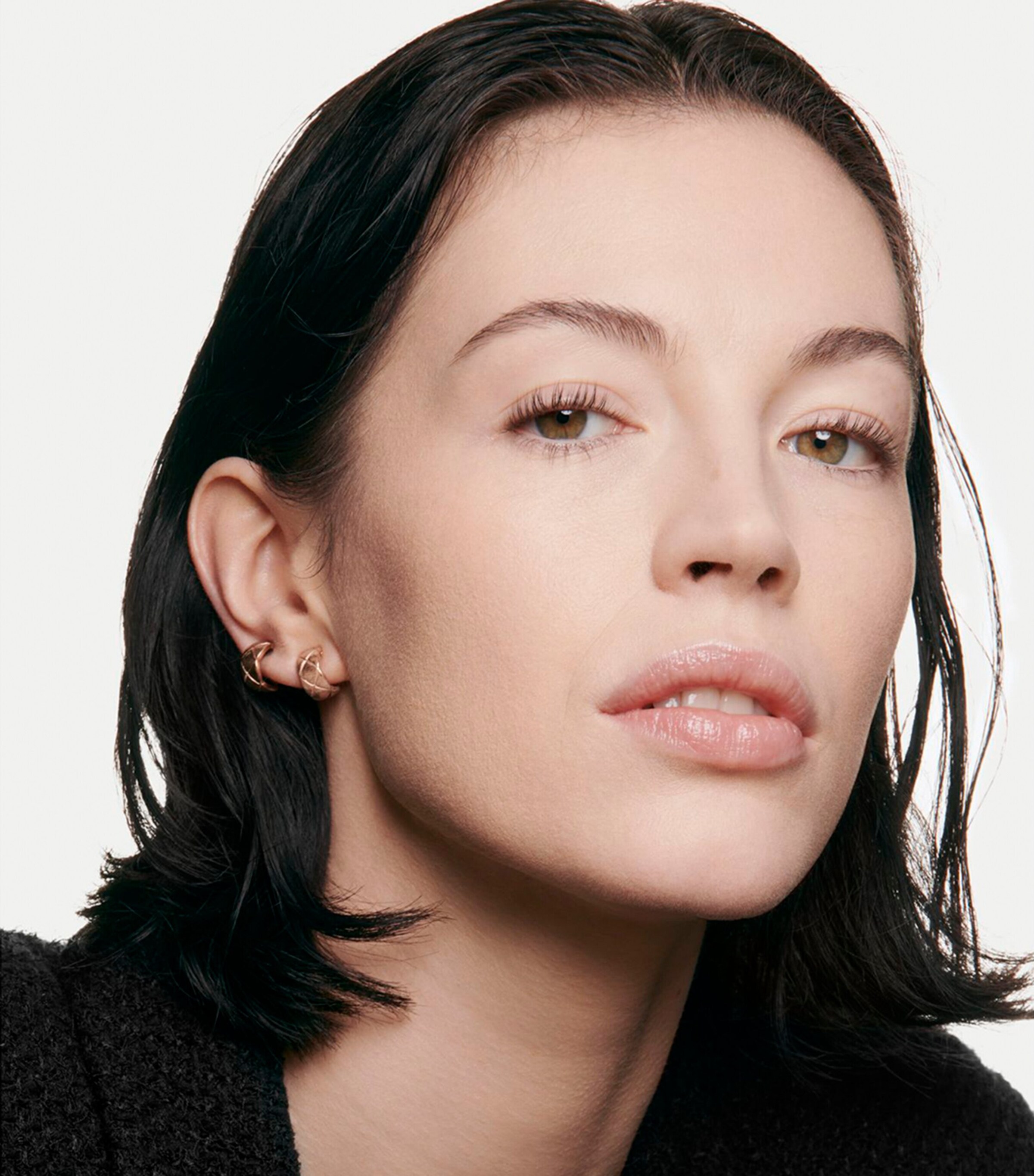 ULTRA LE TEINT VELVET Blurring Smooth-Effect Foundation B10 Image 3