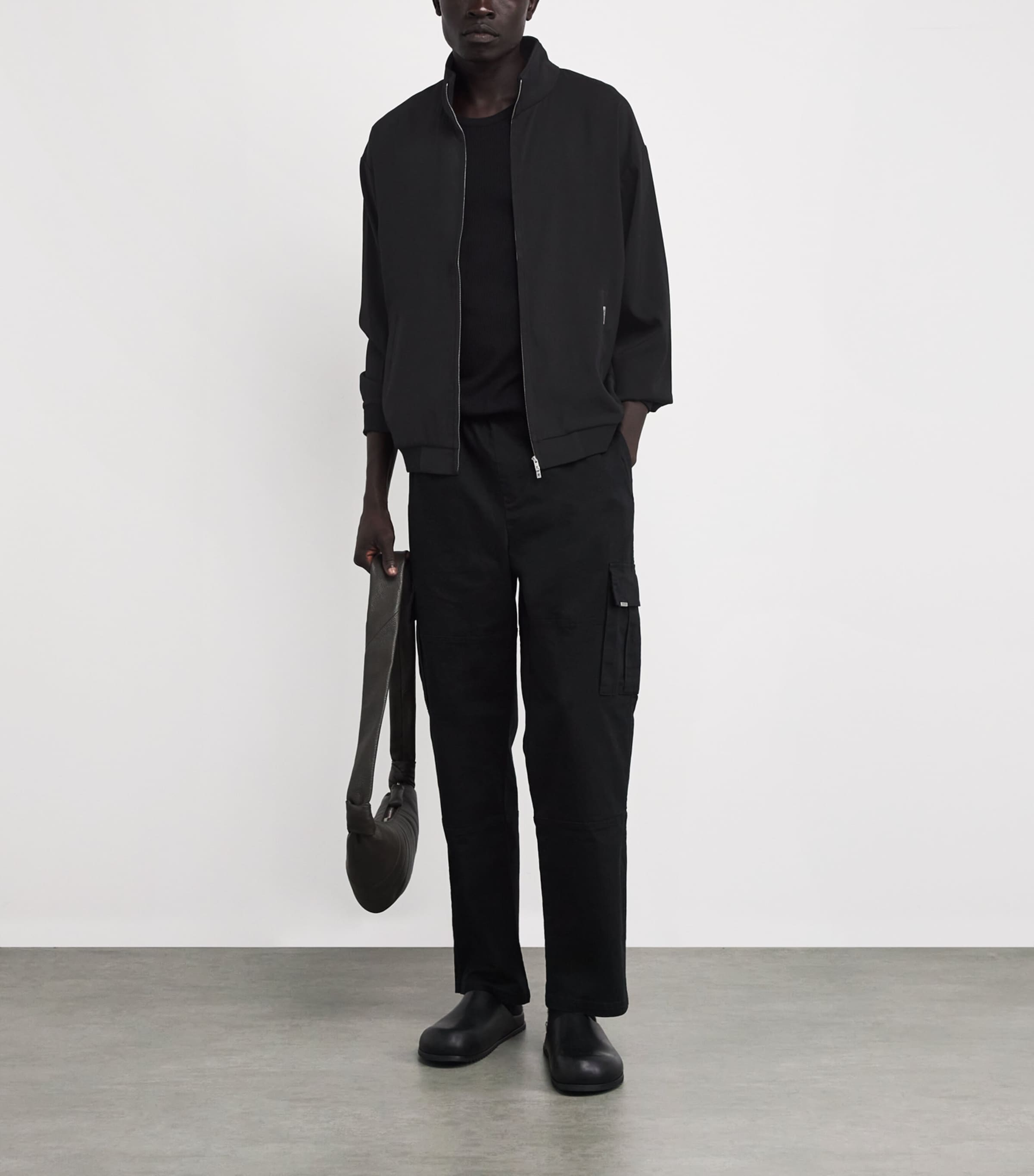 Initial Track Jacket BLACK Image 2