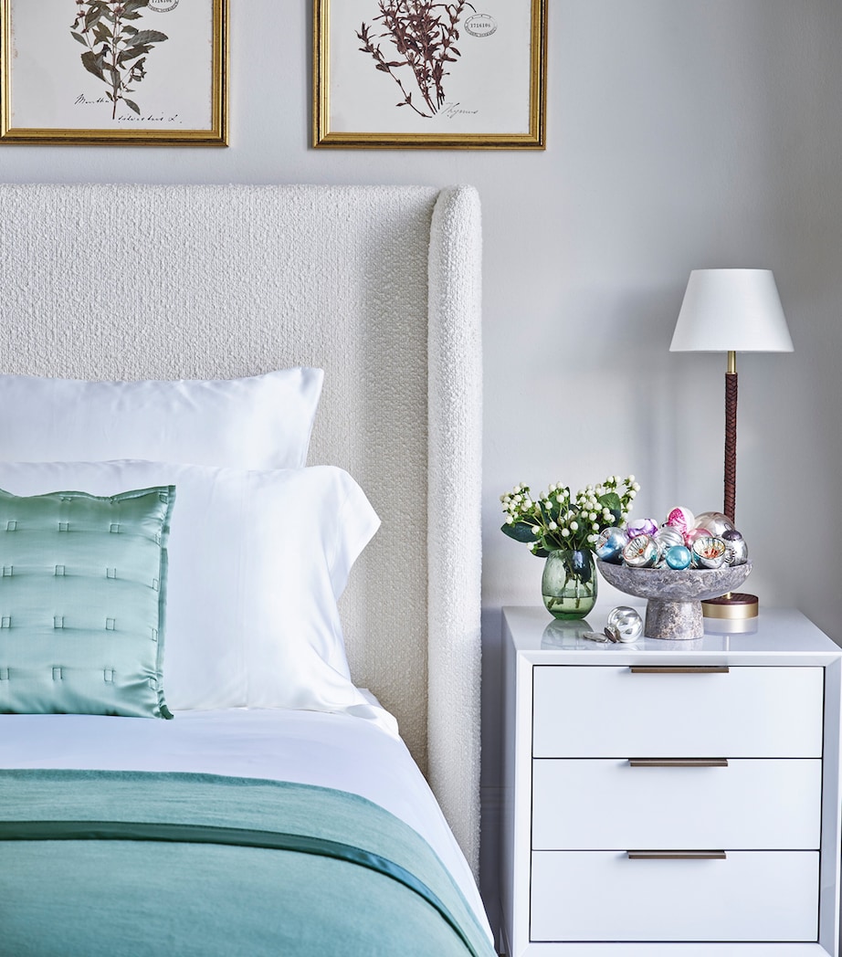 Silk King Pillowcase (50cm x 90cm) WHITE Image 4