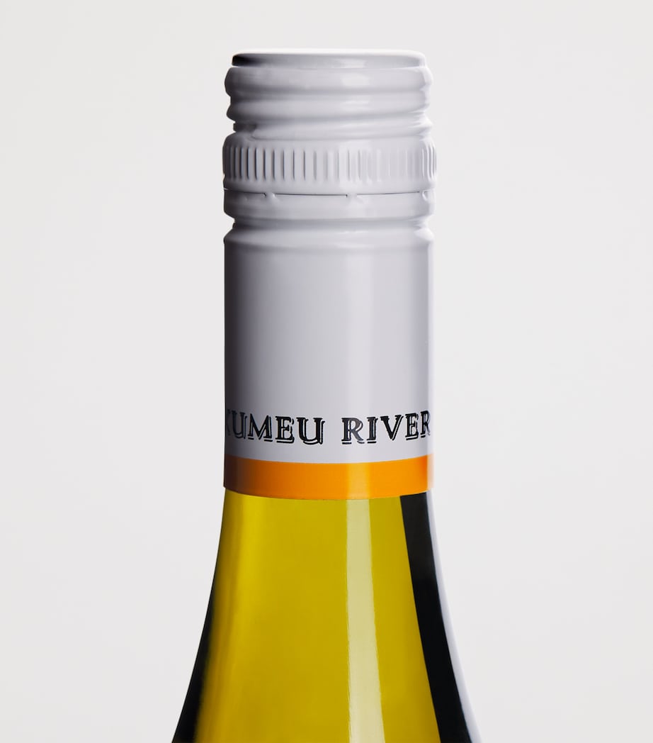 Kumeu River Kumeu River Estate Chardonnay 2023 (75cl) - Auckland, New Zealand Image 2