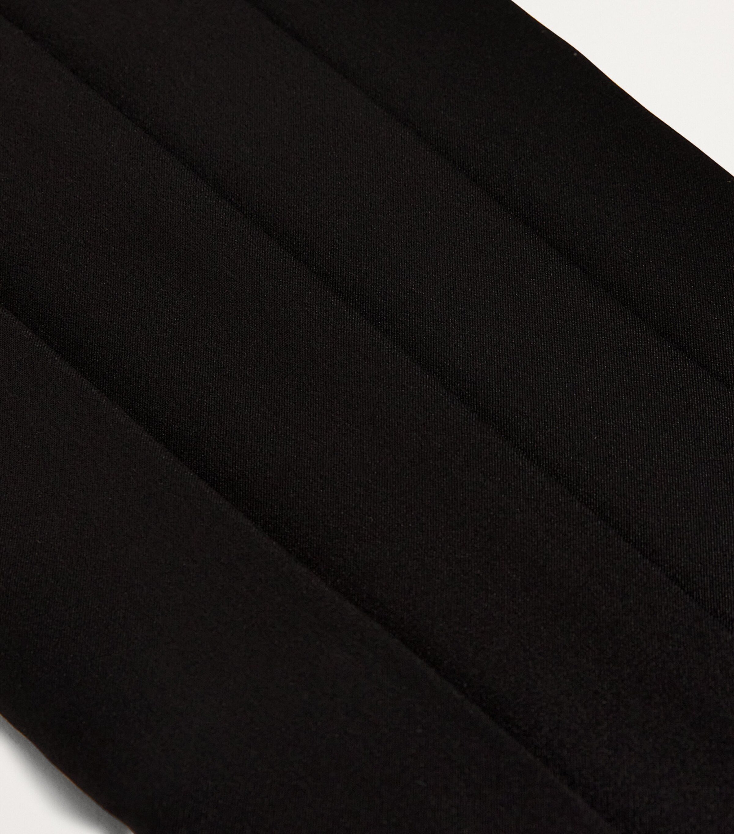 Silk Cummerbund Image 5