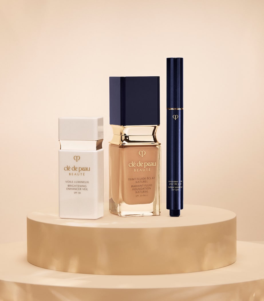 Clé de Peau Beauté Radiant Corrector for Eyes Ivory Image 4