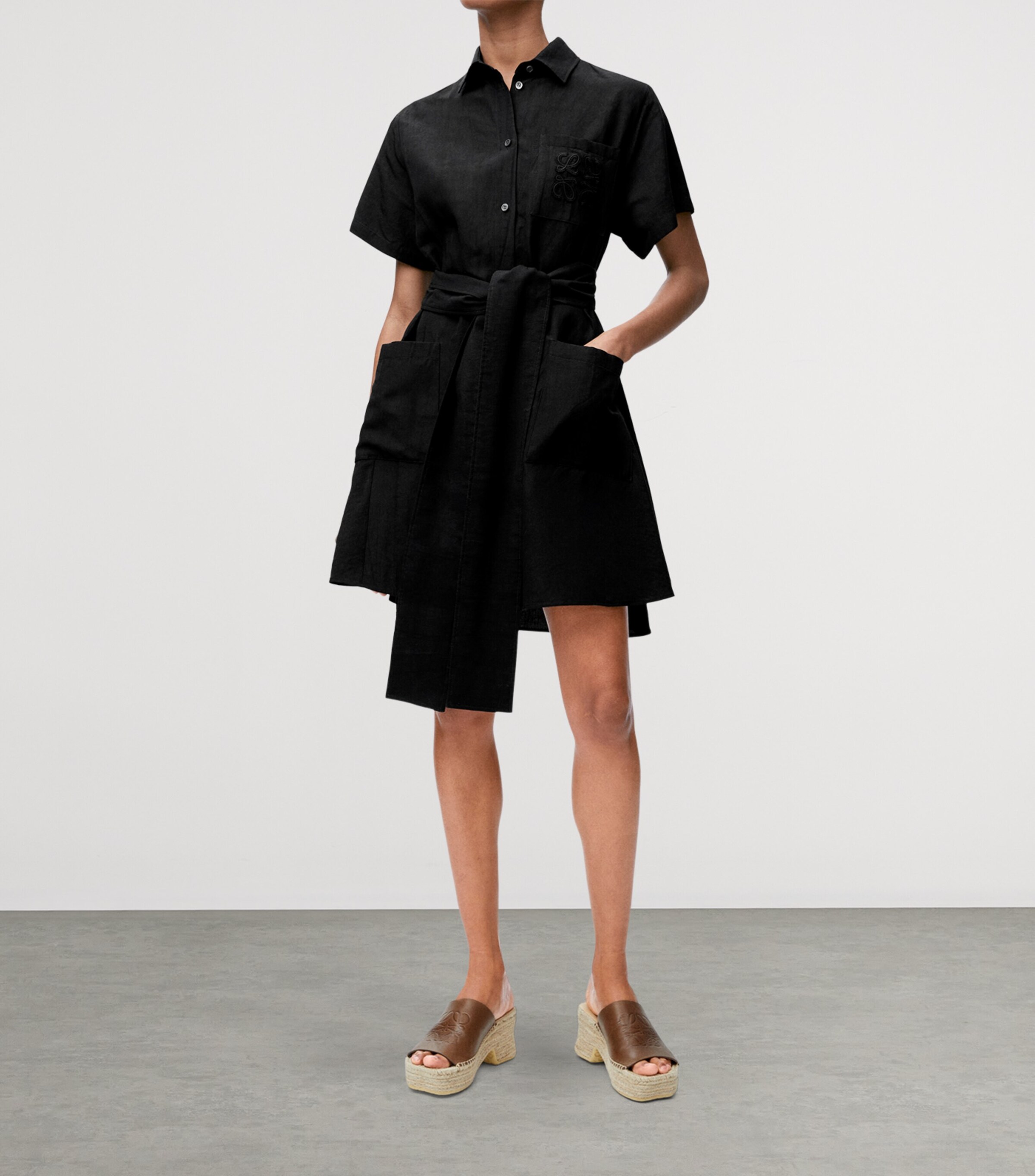 【LOEWE PAULA'S IBIZA】ペブルリネンブレンドドレス LOEWE x Paula's Ibiza Linen-Blend Mini Shirt Dress | Harrods US