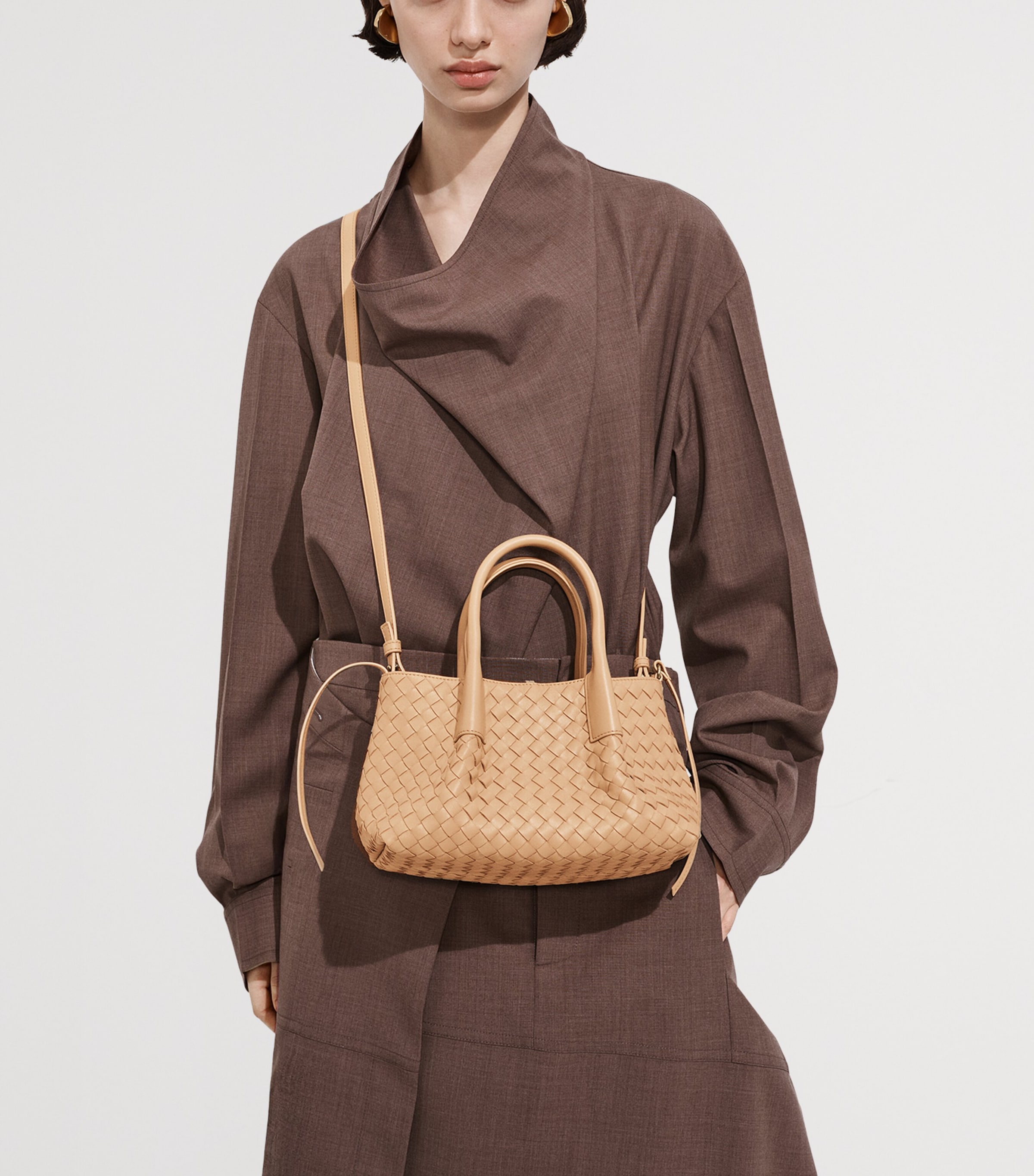 Bottega Veneta Small Leather Intrecciato Pinacoteca Tote Bag Image 2
