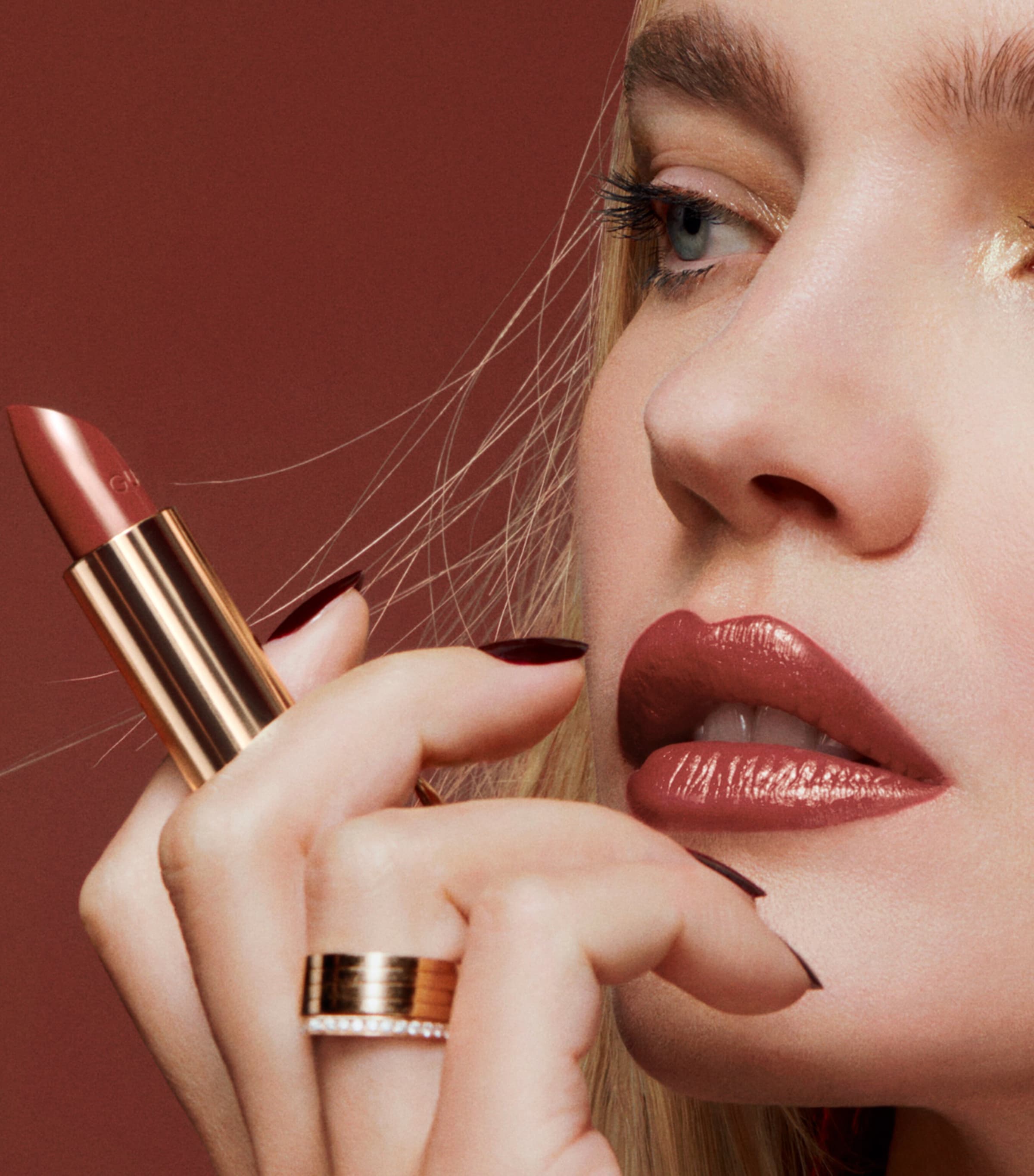Guerlain Rouge G Ultra-Care Satin Lipstick - Refill Rouge Profond Image 5
