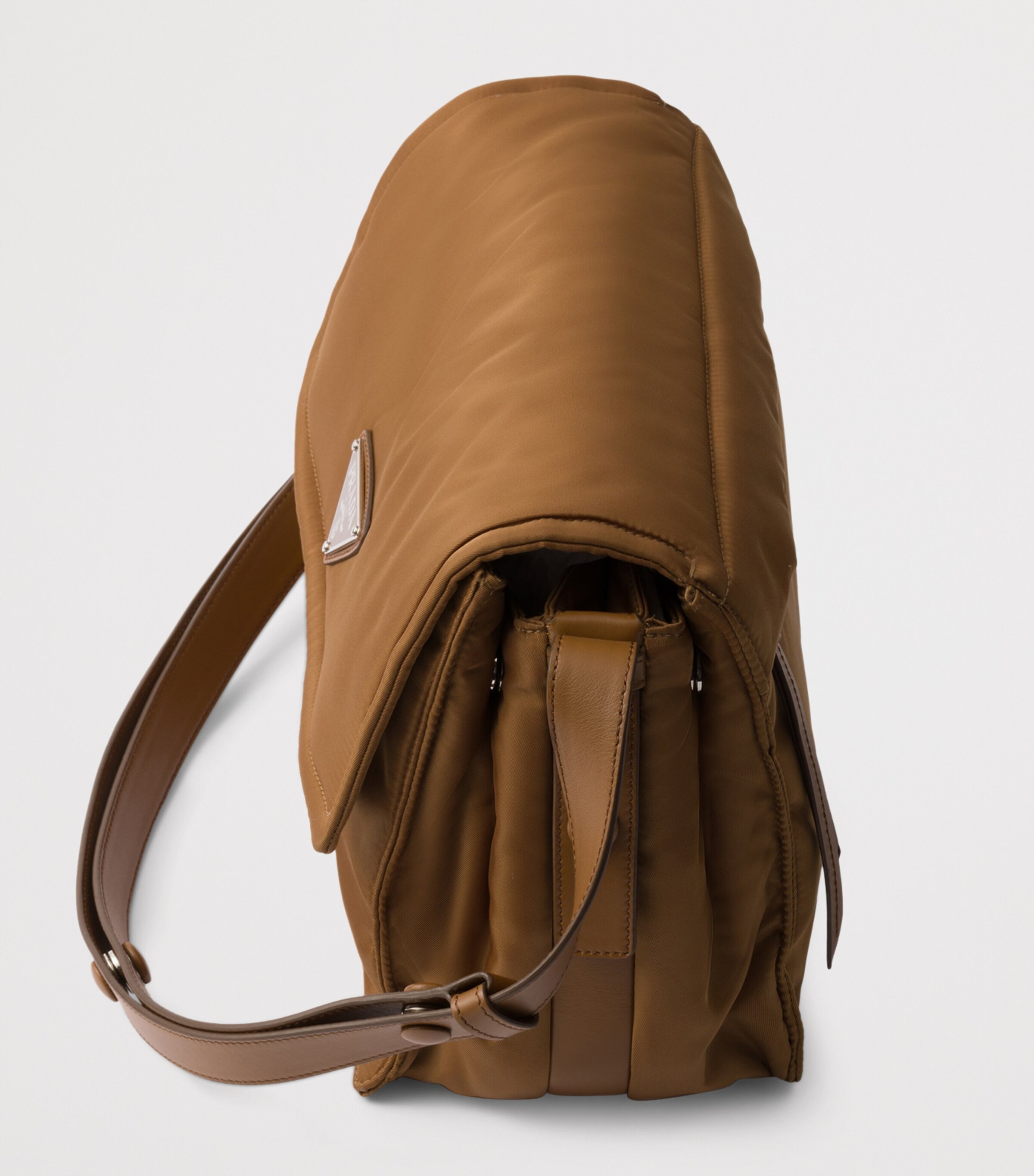 Medium Re-Nylon Traveler Cross-Body Bag F0134 Image 5