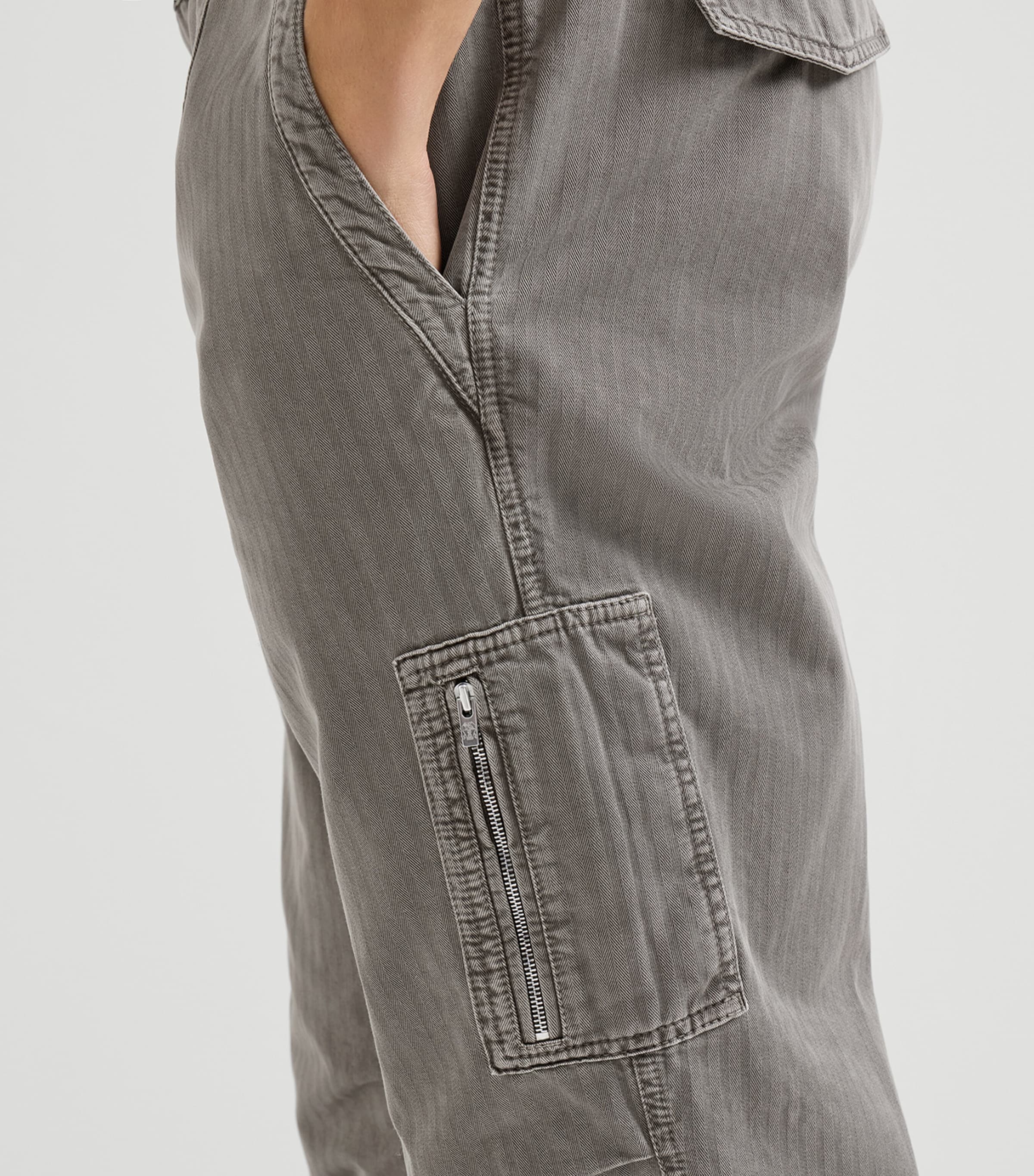 Brunello Cucinelli Mens Cotton Chevron Slim Trousers Image 6