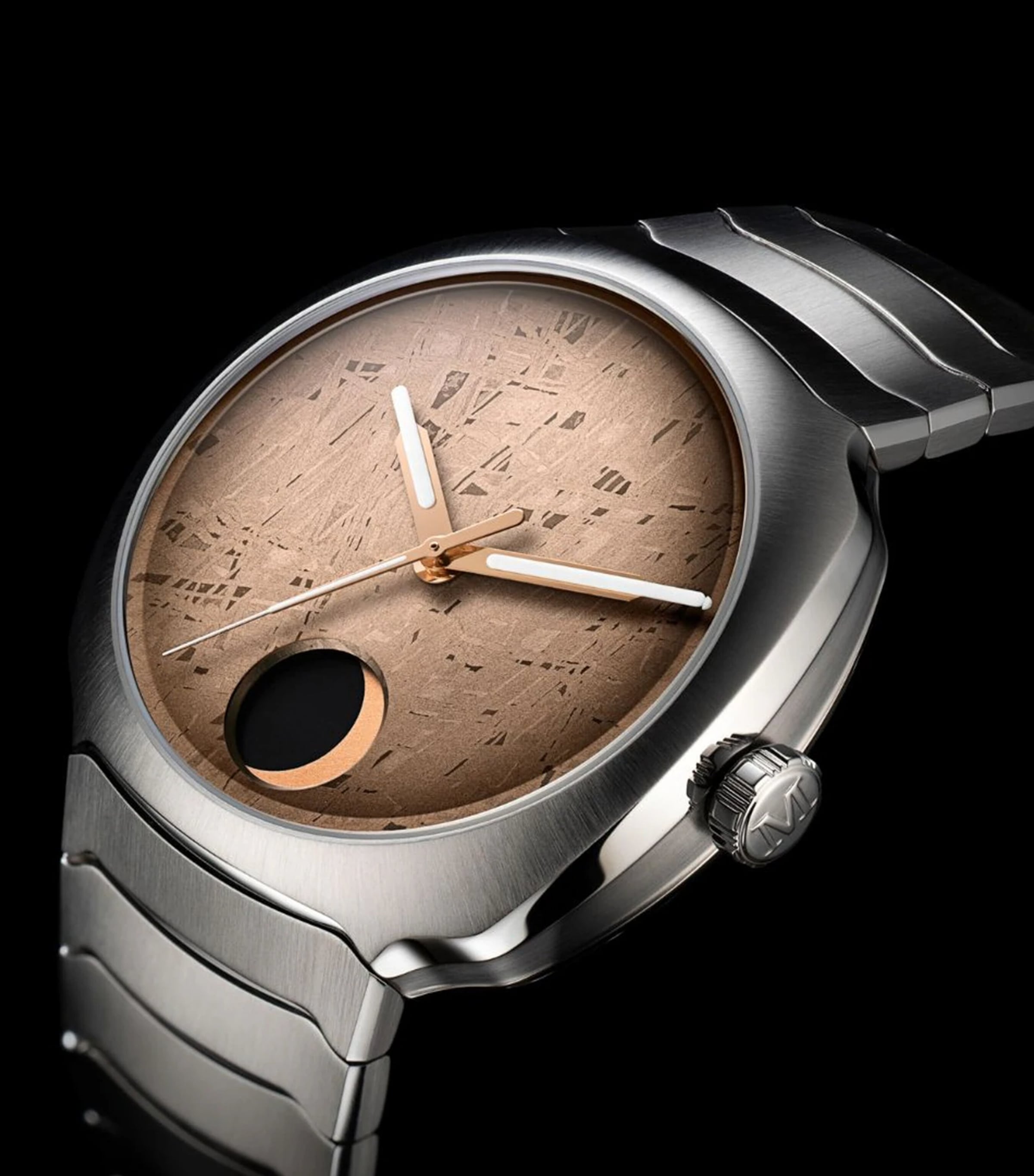 H. Moser & Cie Streamliner Perpetual Moon Concept Meteorite Watch 40mm Golden Meteorite Image 3