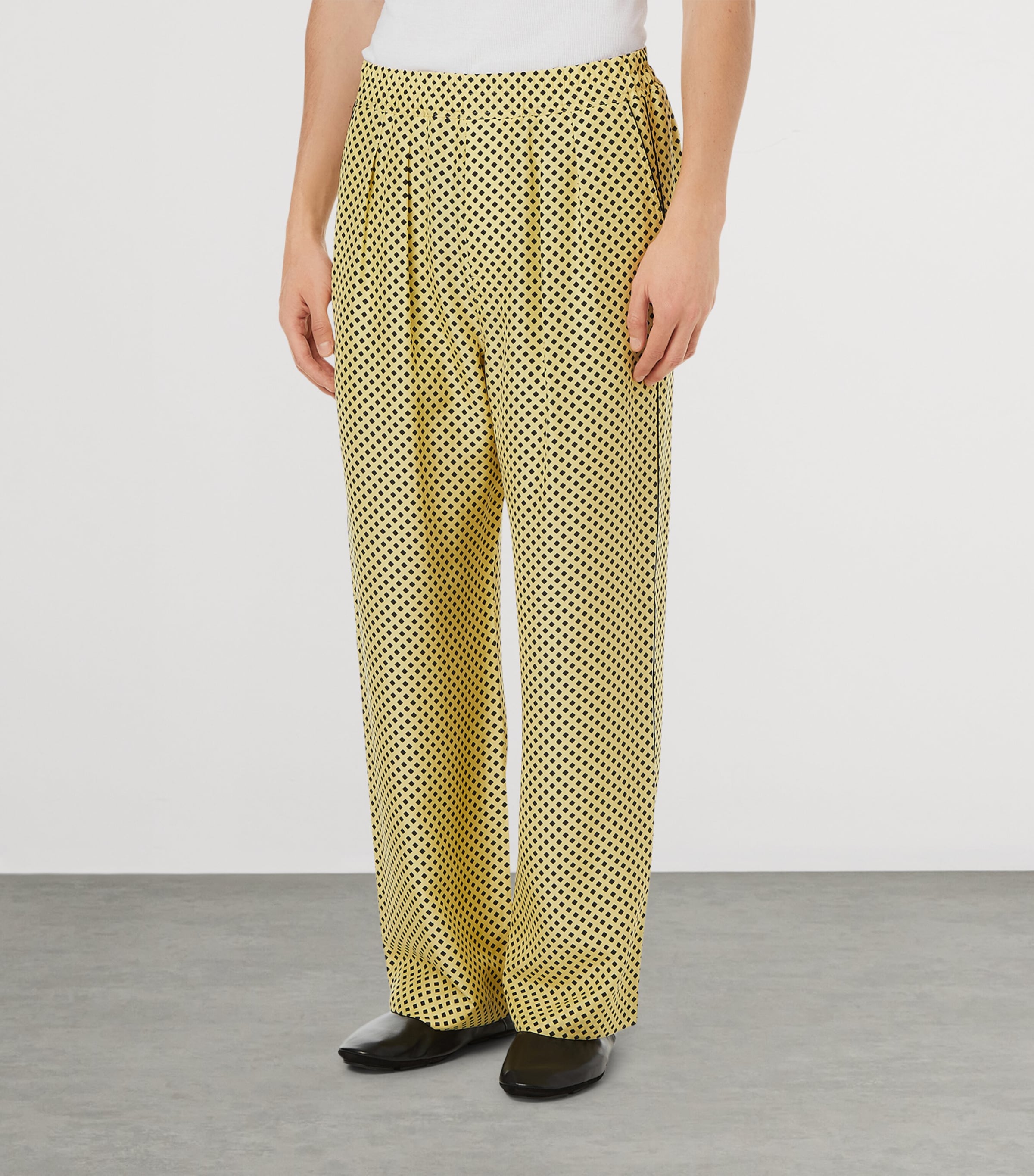 Silk Patterned Trousers YNA Image 3