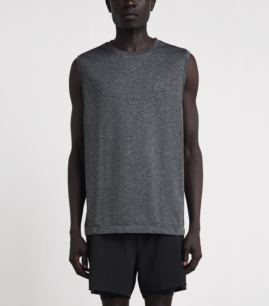 On Mens Train Flex Sleeveless Top Ember Heather Image 4
