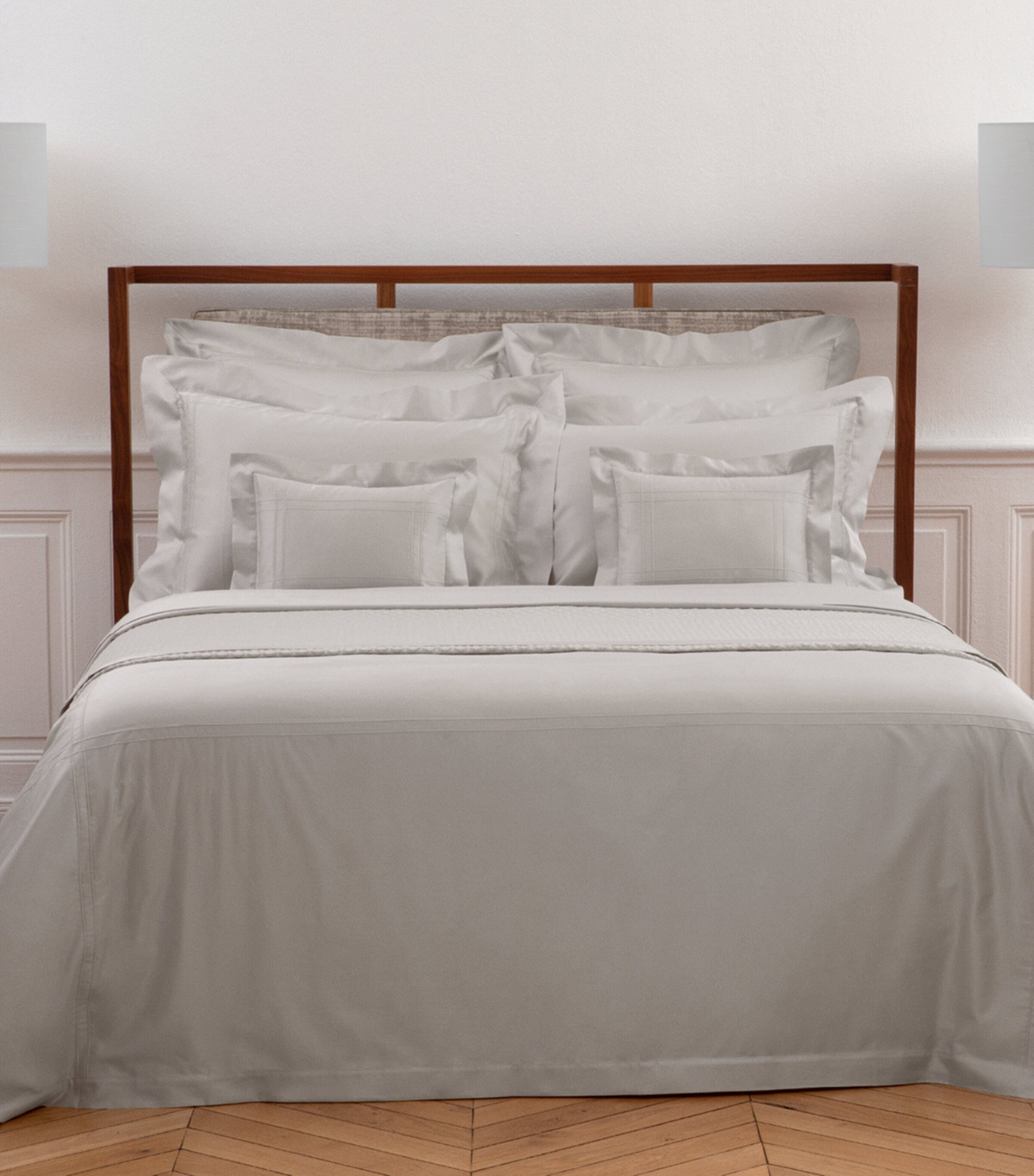 Yves Delorme Couture Cotton Adagio Double Bedspread (250cm x 250cm) Brume Image 3