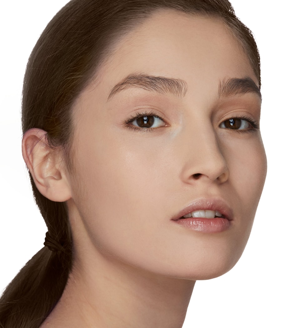 Double Wear Stay-in-Place Foundation SPF 10 2C4 IVORY ROSE Image 2