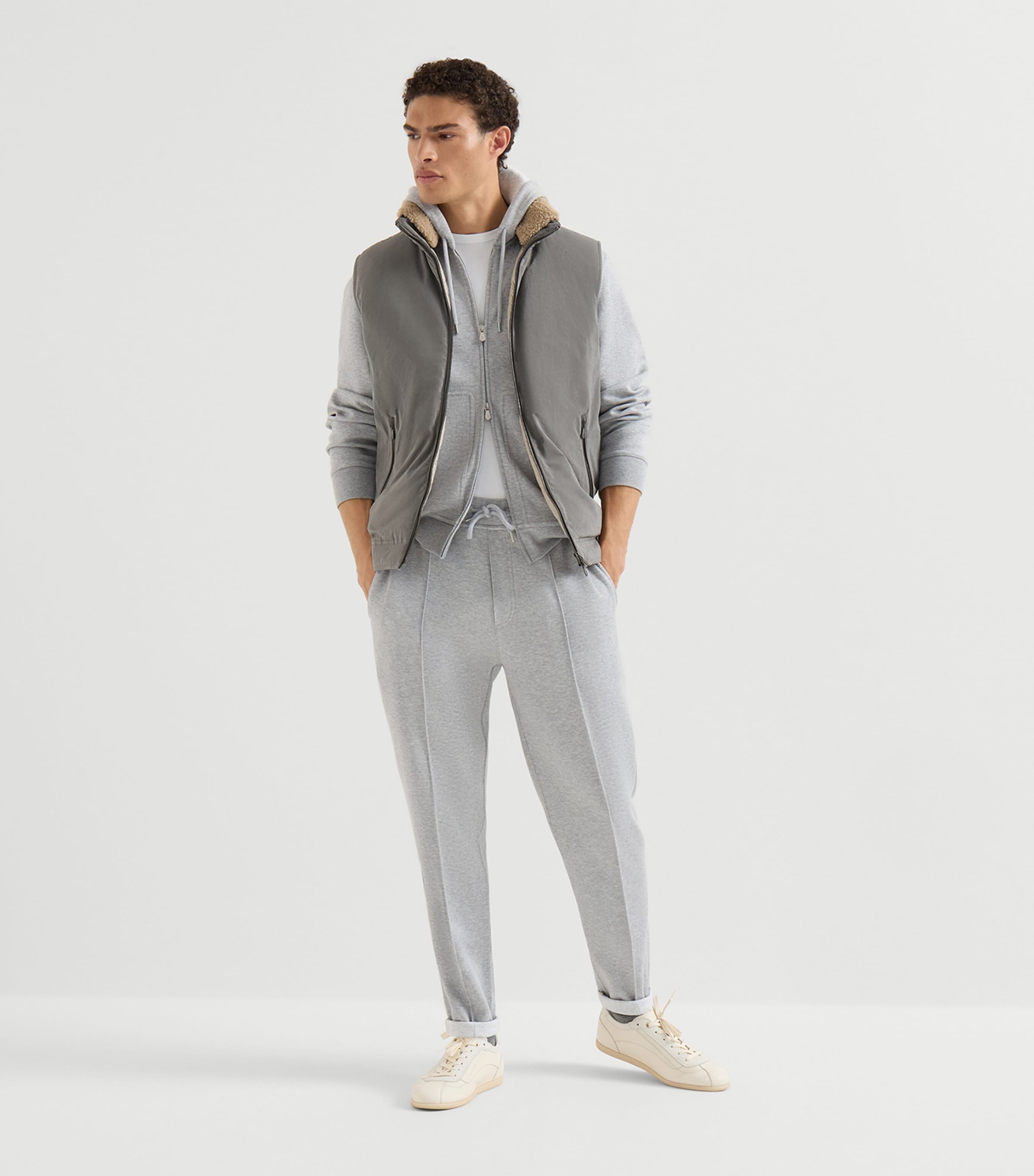 Brunello Cucinelli Mens Waxed Techno Down-Filled Gilet Image 3