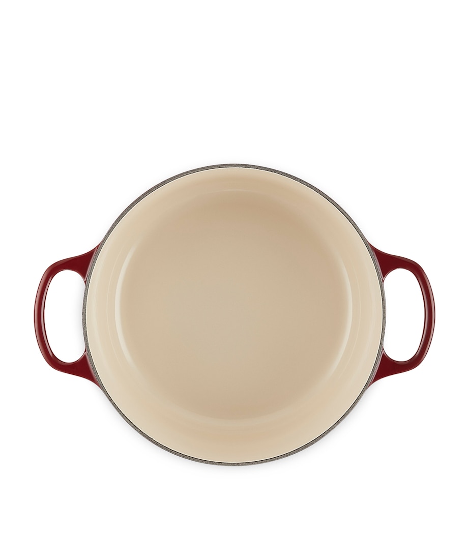 Cast Iron Round Casserole Dish (24cm) GARNET Image 3