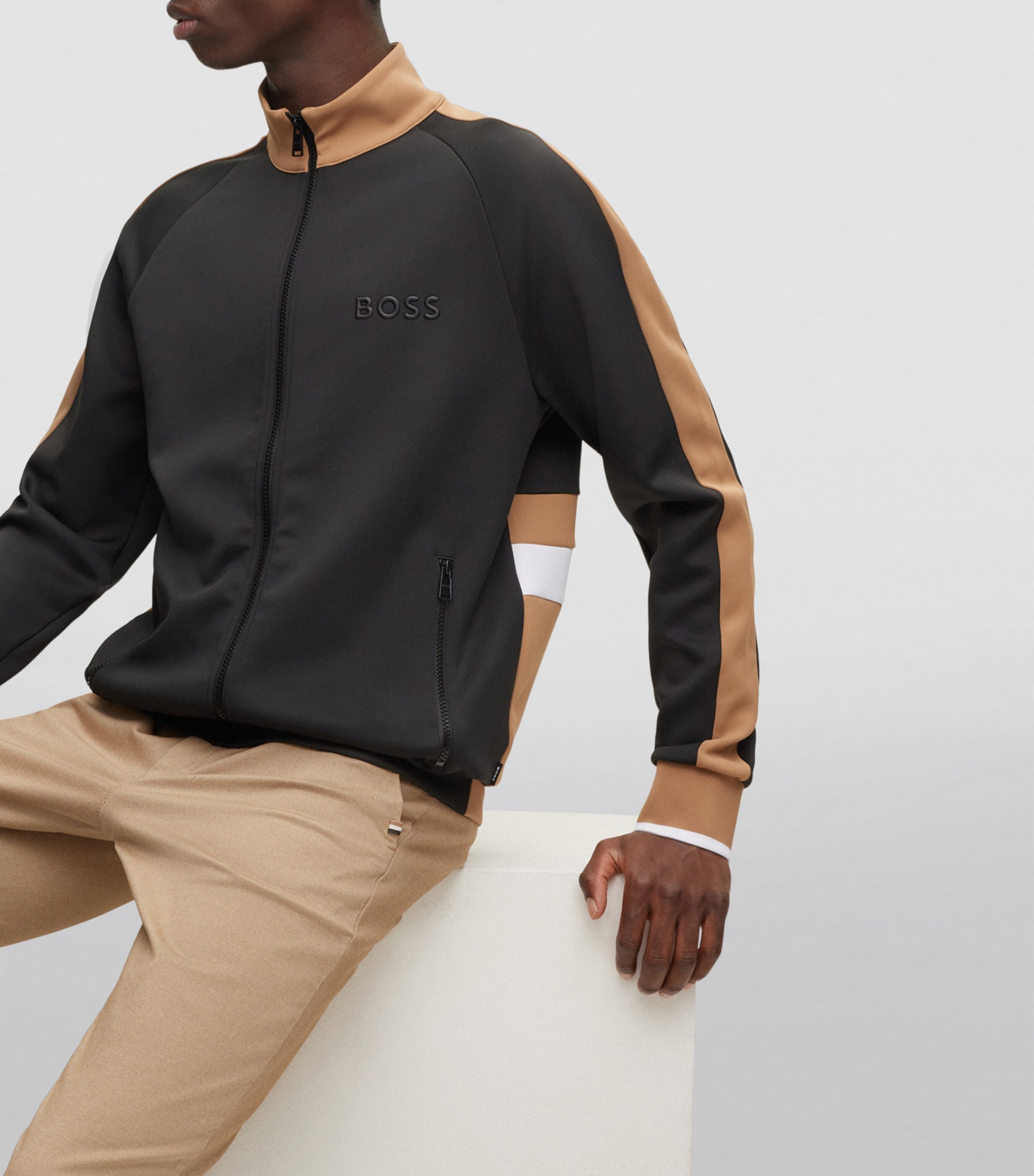 Colour-Block Zip-Up Sweatshirt 001 Image 5