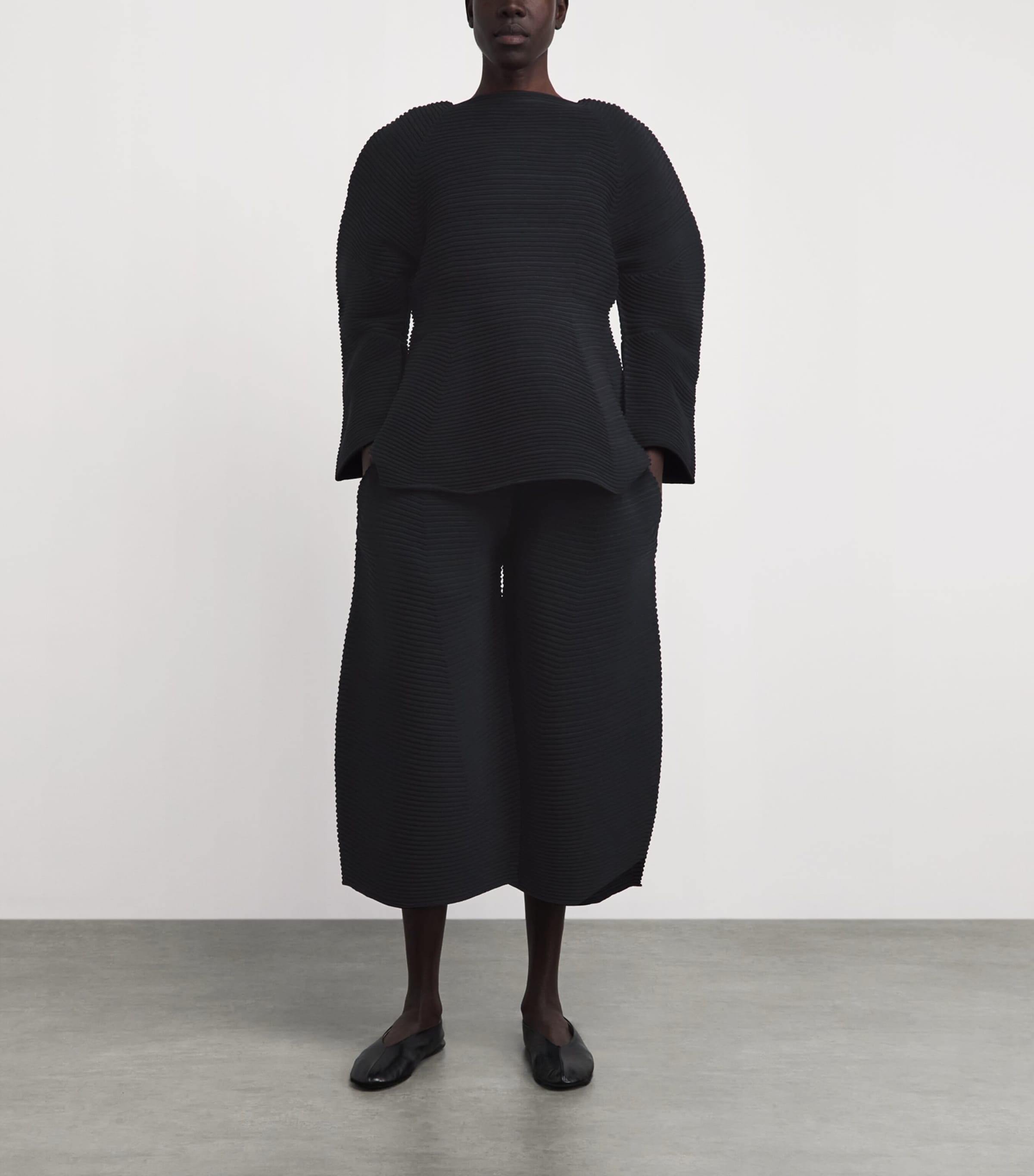 Issey Miyake Womens Corrugated Knit Cropped Trousers Black Image 2