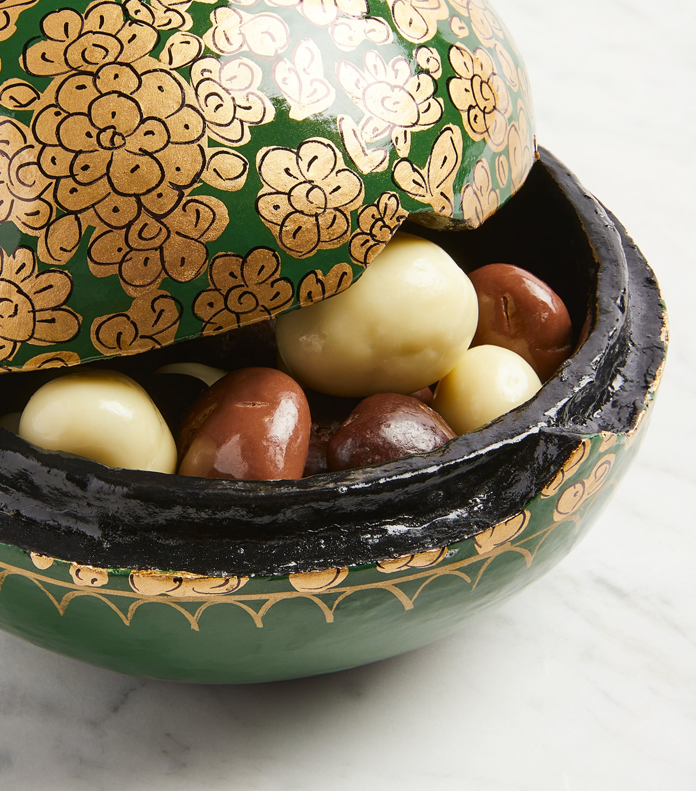 Assorted Chocolate Raisin Bonbonnière (130g) NO COLOUR Image 3