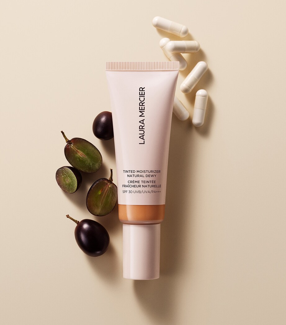 Tinted Moisturizer Natural Skin Perfector 3N SAND? Image 6