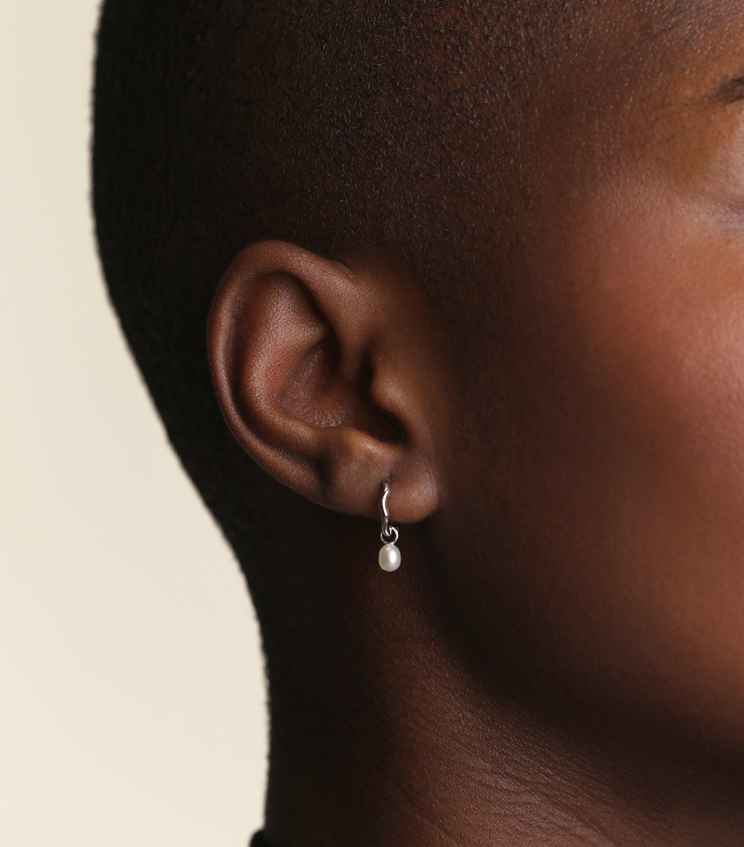 Astrid & Miyu White Gold and Pearl Wave Huggie Earrings White Gold Image 2