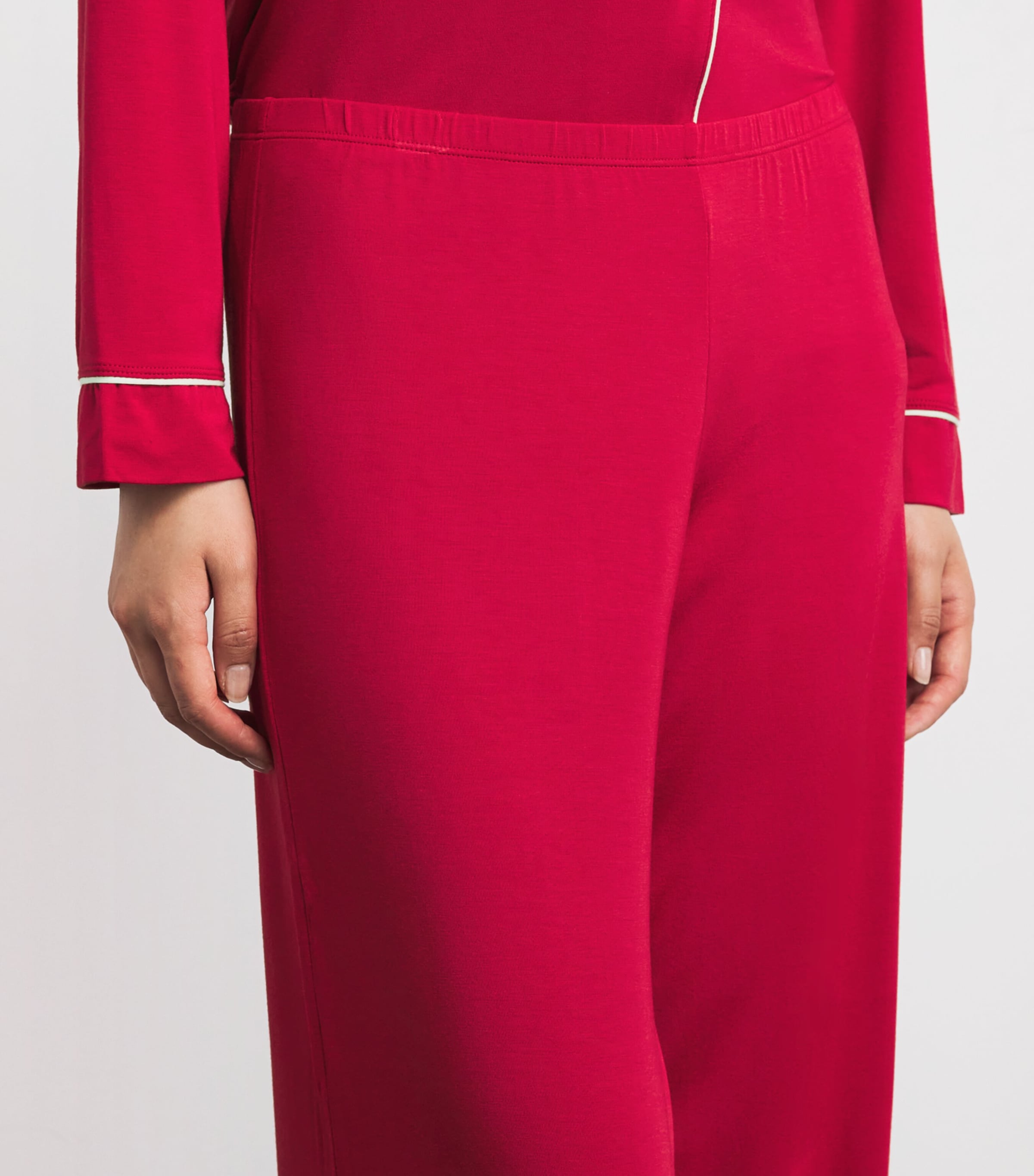 Gisele Pyjama Set HOLLY RED/IVORY Image 6