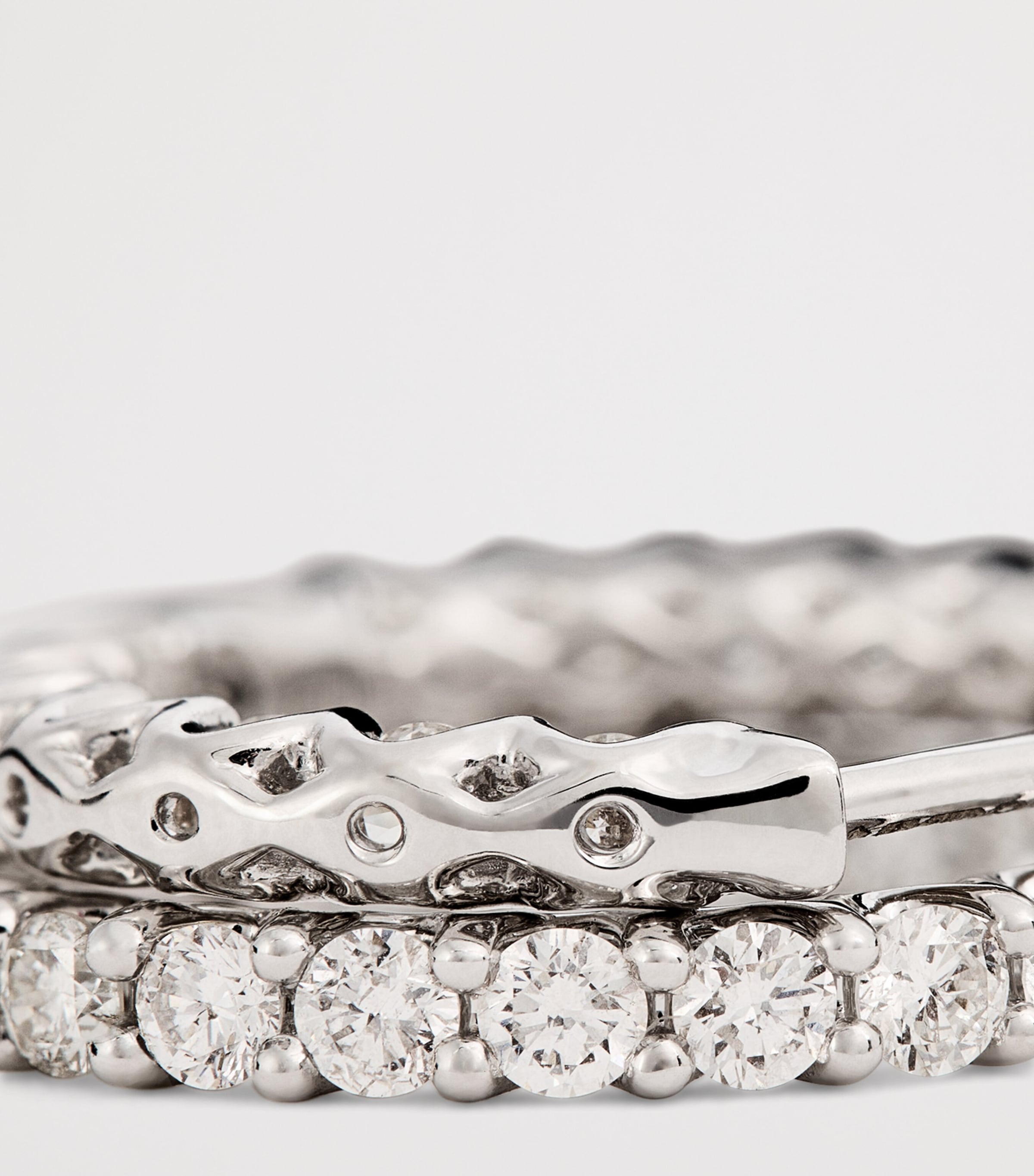 Medium White Gold and Diamond Hoop Earrings (1.25ctw) WHITE GOLD Image 5