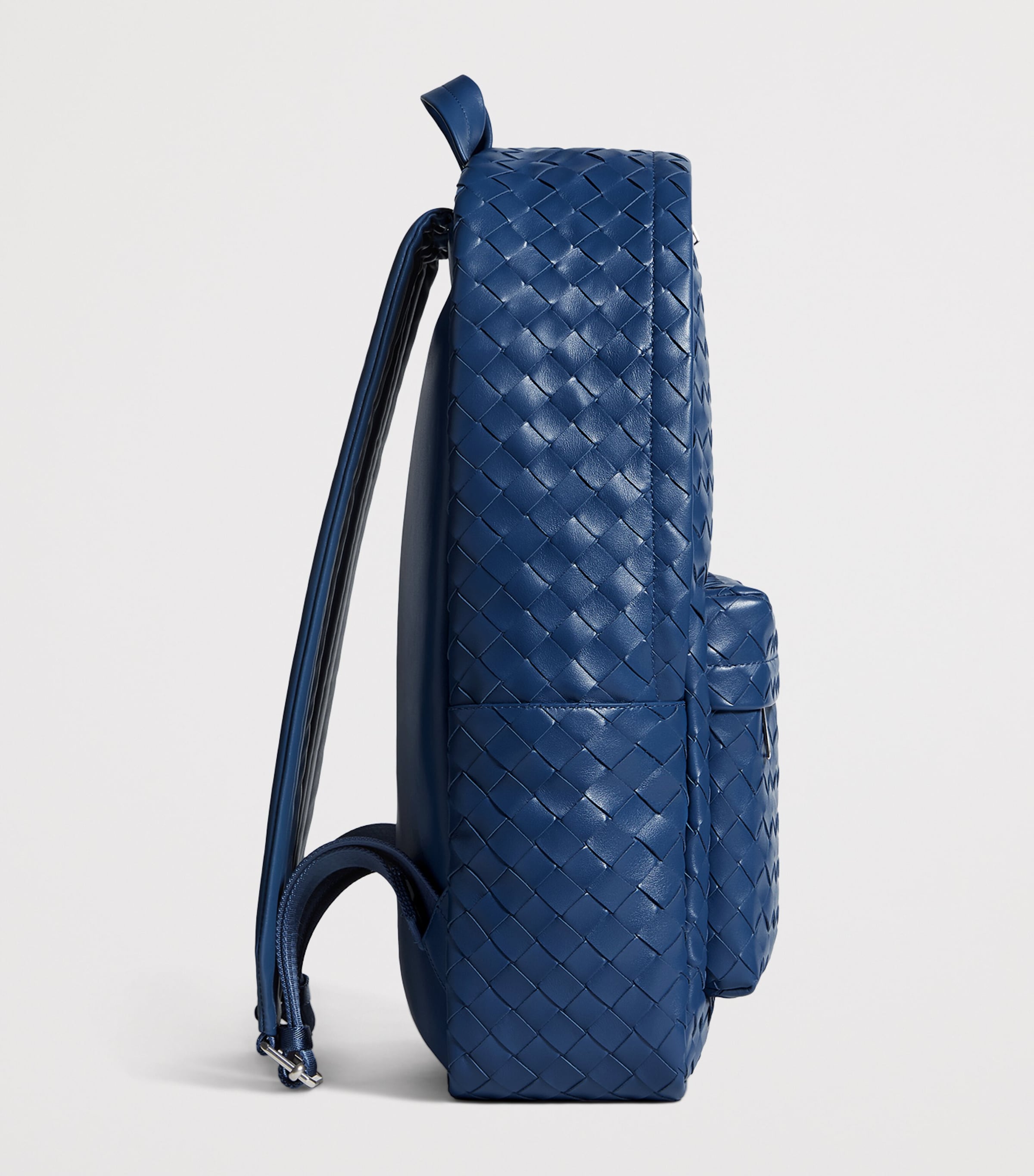 Bottega Veneta Mens Calfskin Intrecciato Backpack Image 3