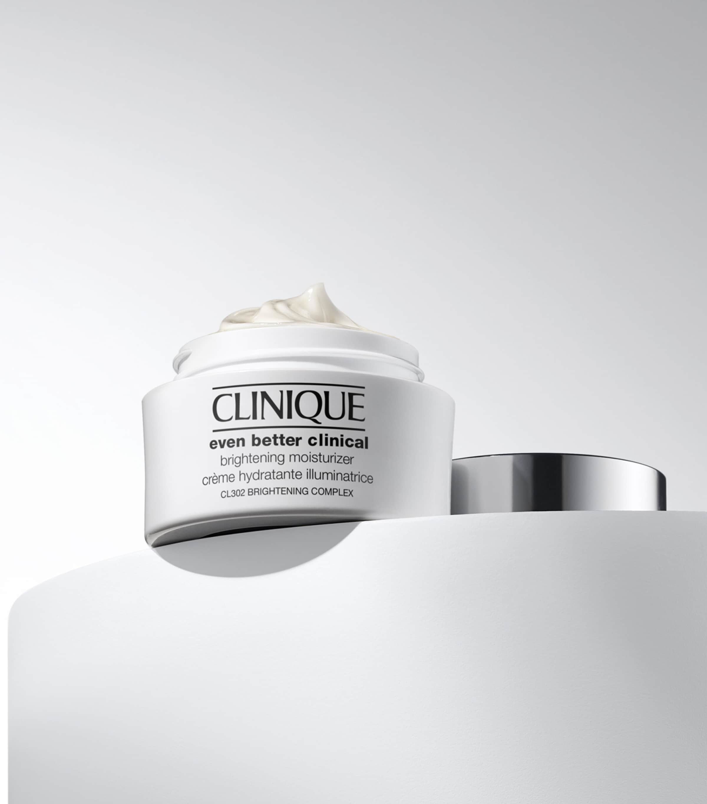 Even Better Clinical Brightening Moisturizer (50ml) NO COLOUR Image 3
