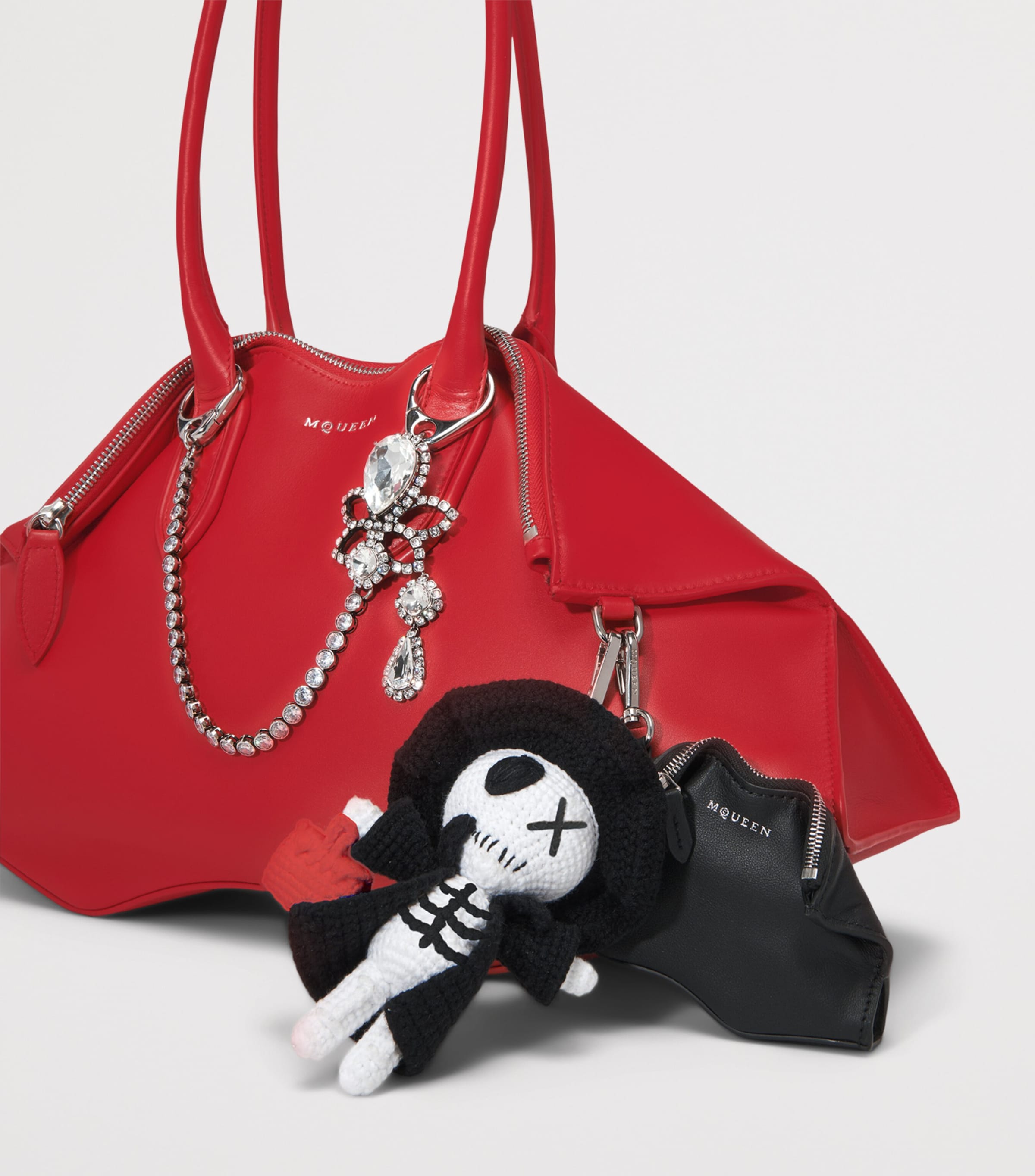 Knitted The Doll Charm 8490 Image 3