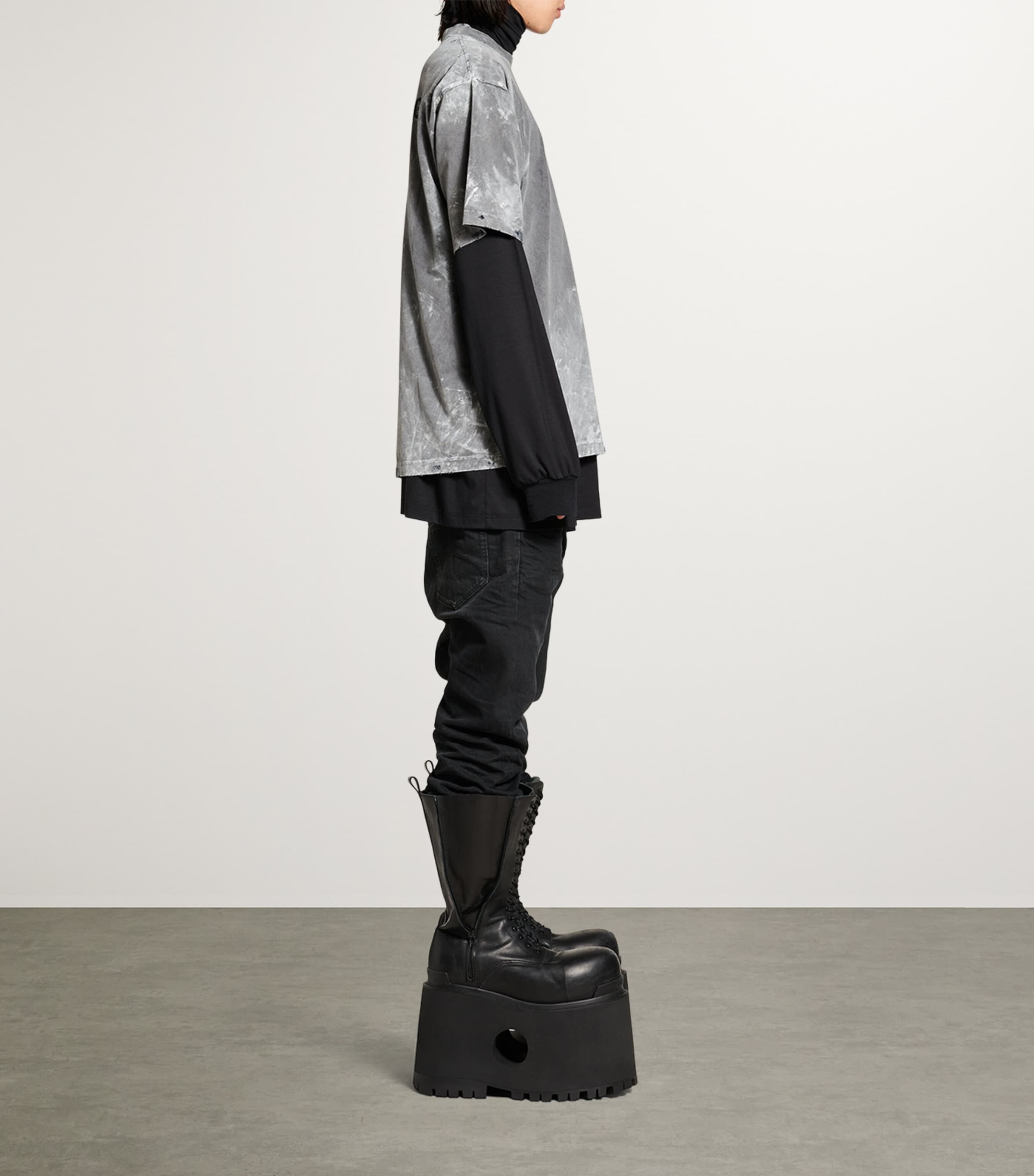 Balenciaga Distressed Logo T-Shirt | Harrods US Balenciaga Distressed Logo T-Shirt | Harrods US