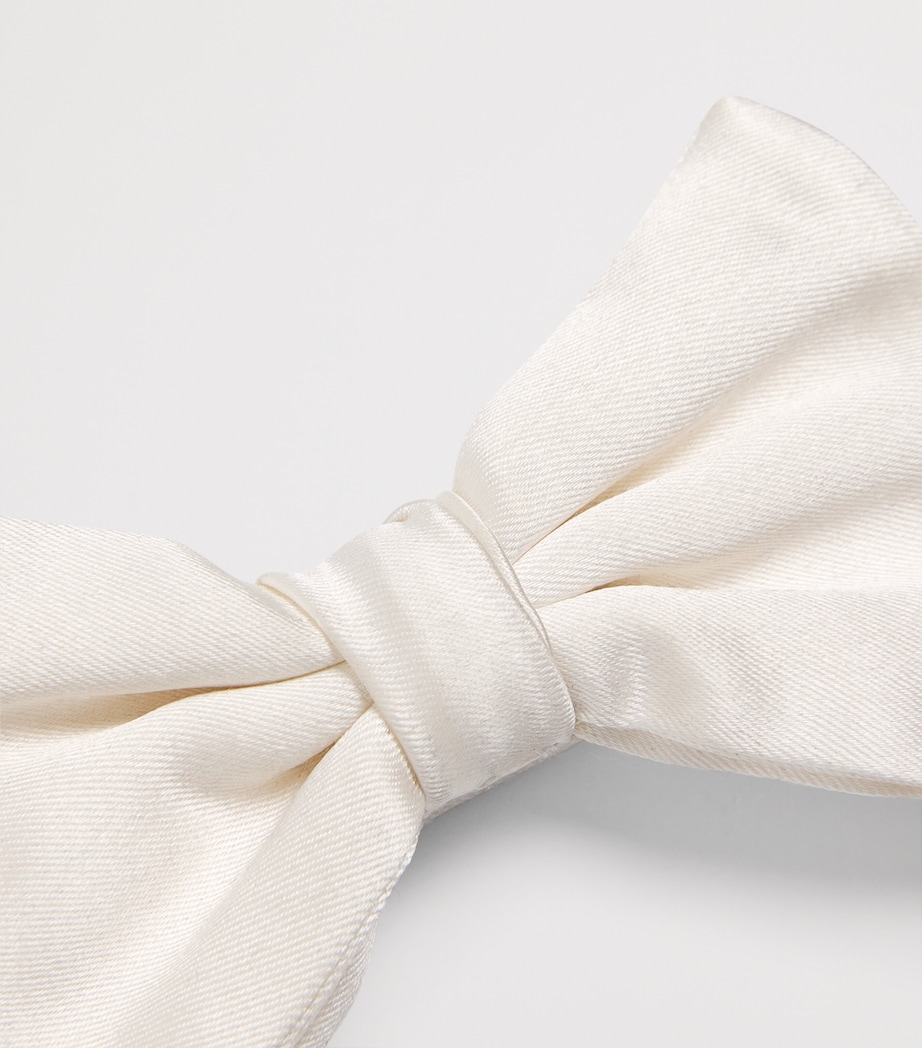 Silk Pre-Tied Bowtie 00010 Image 3