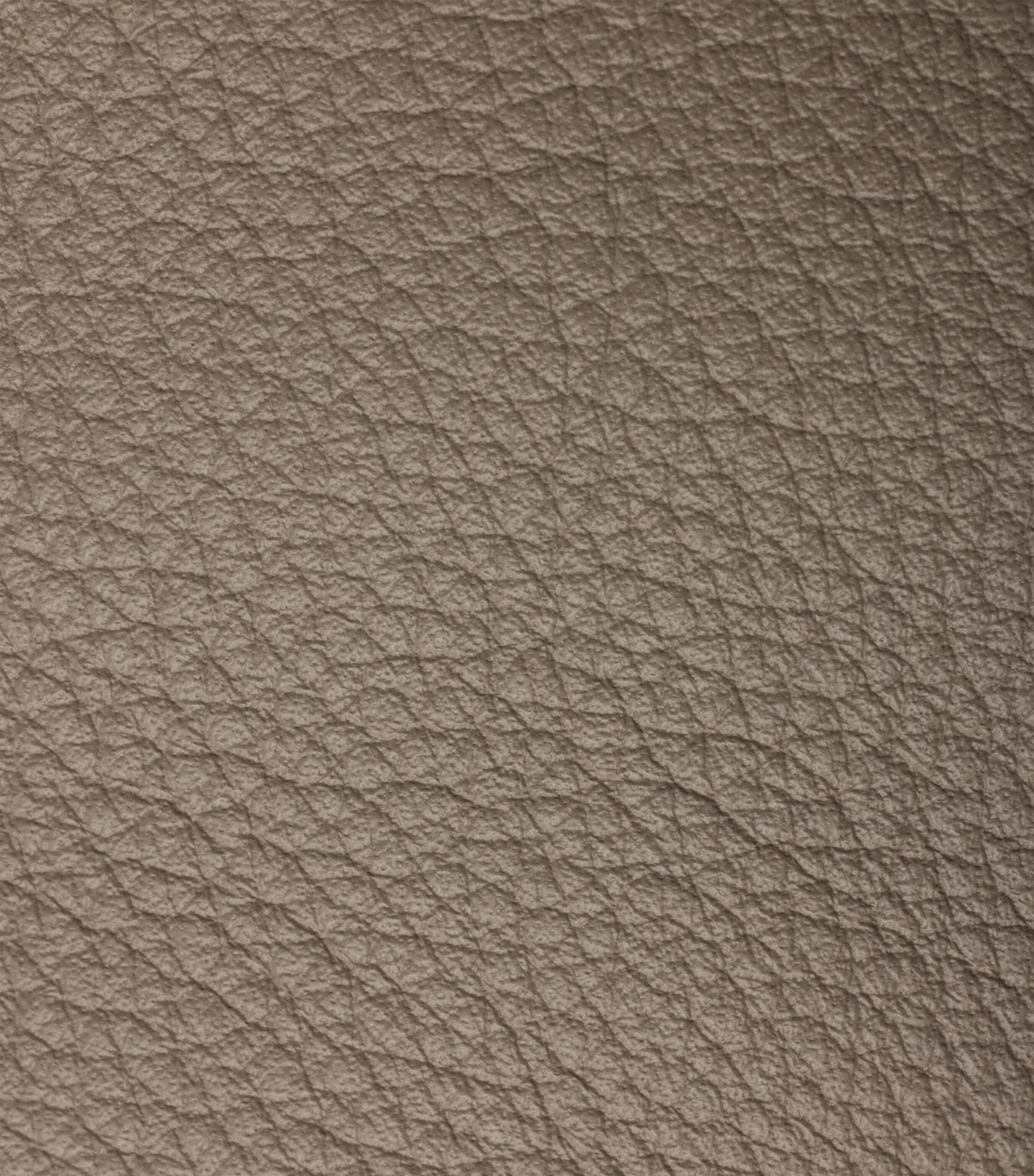 Leather Triangle Pouch F0572 Image 4