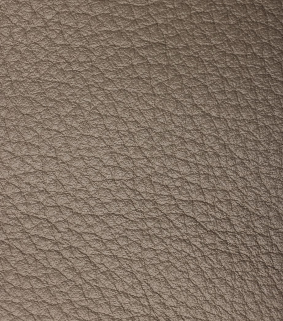 Leather Triangle Pouch F0572 Image 4