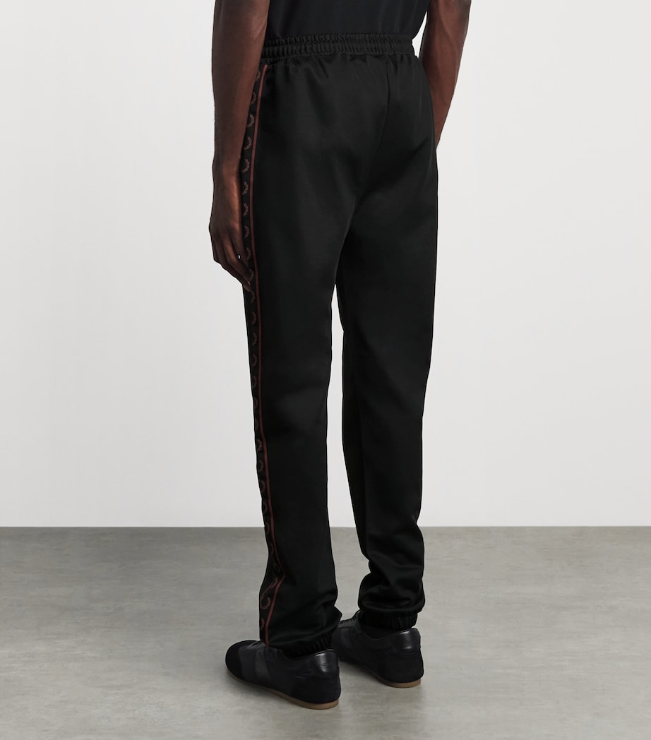 Fred Perry Mens Contrast Tape Wreath Sweatpants Black Image 5