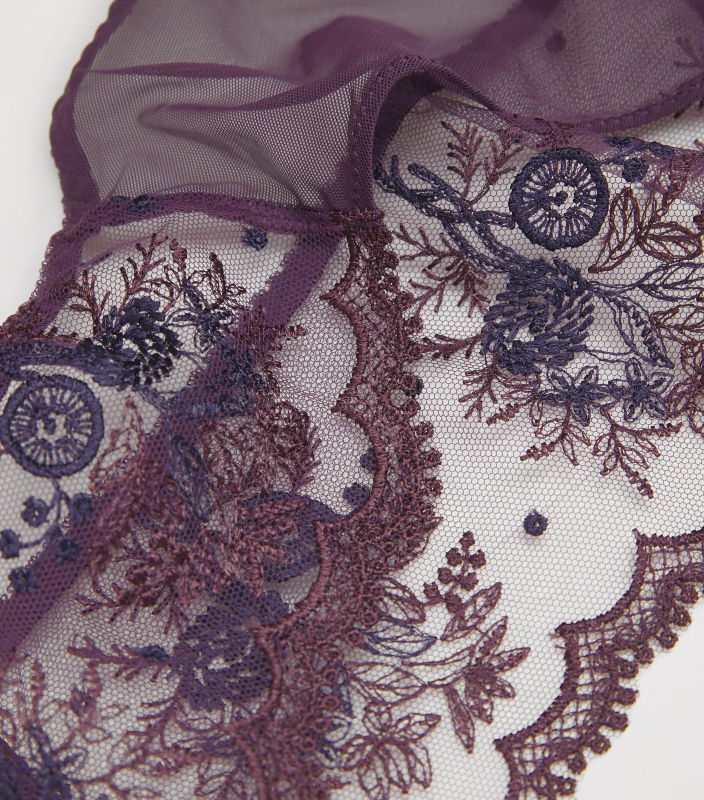 Intrigue Tanga 431 FIG Image 4