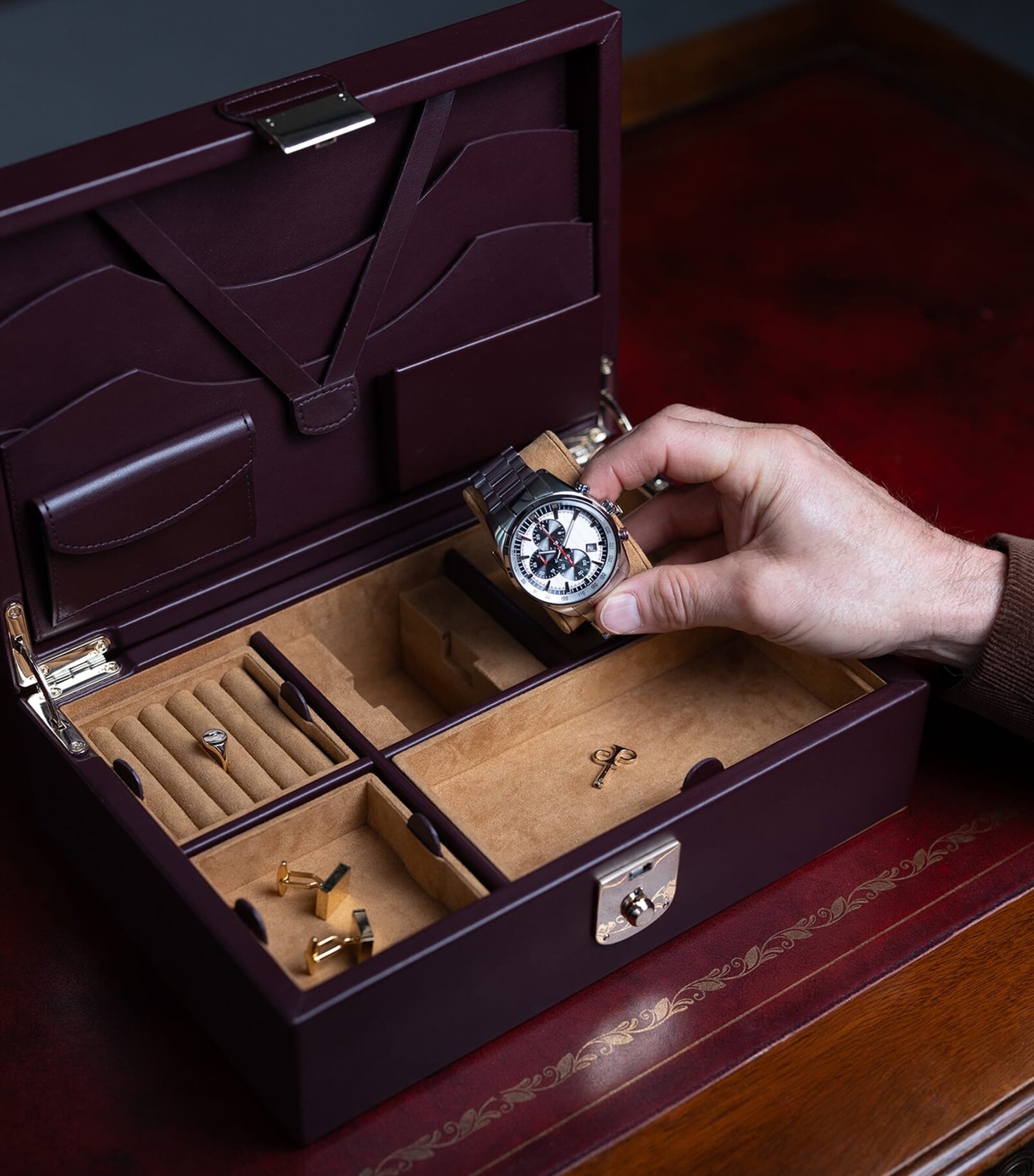 WOLF Philipp Watch and Jewellery Lifestyle Box Chestnut Image 11