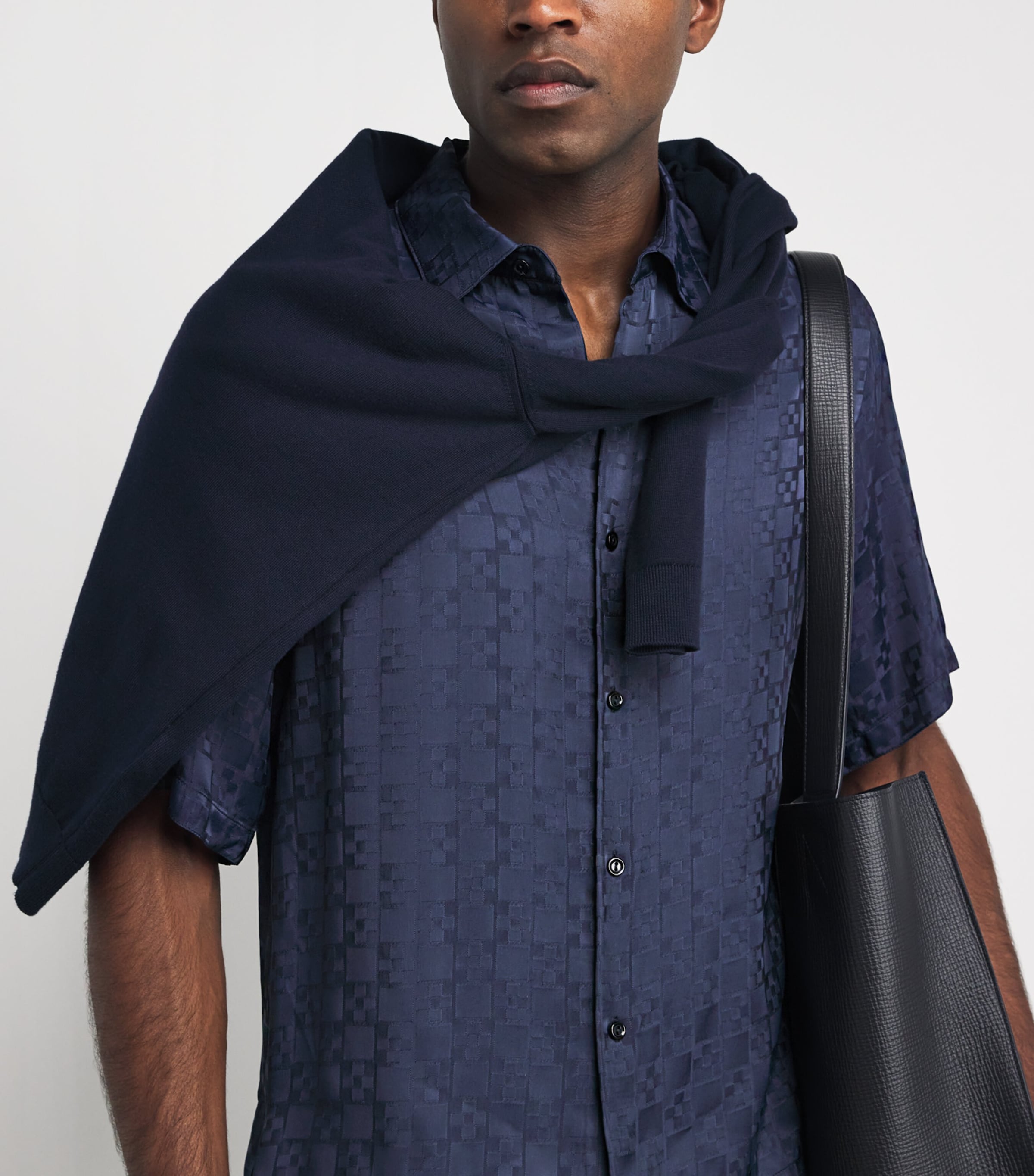 Sandro Paris Mens Jacquard Cross Short-Sleeve Shirt Navy Blue Image 3