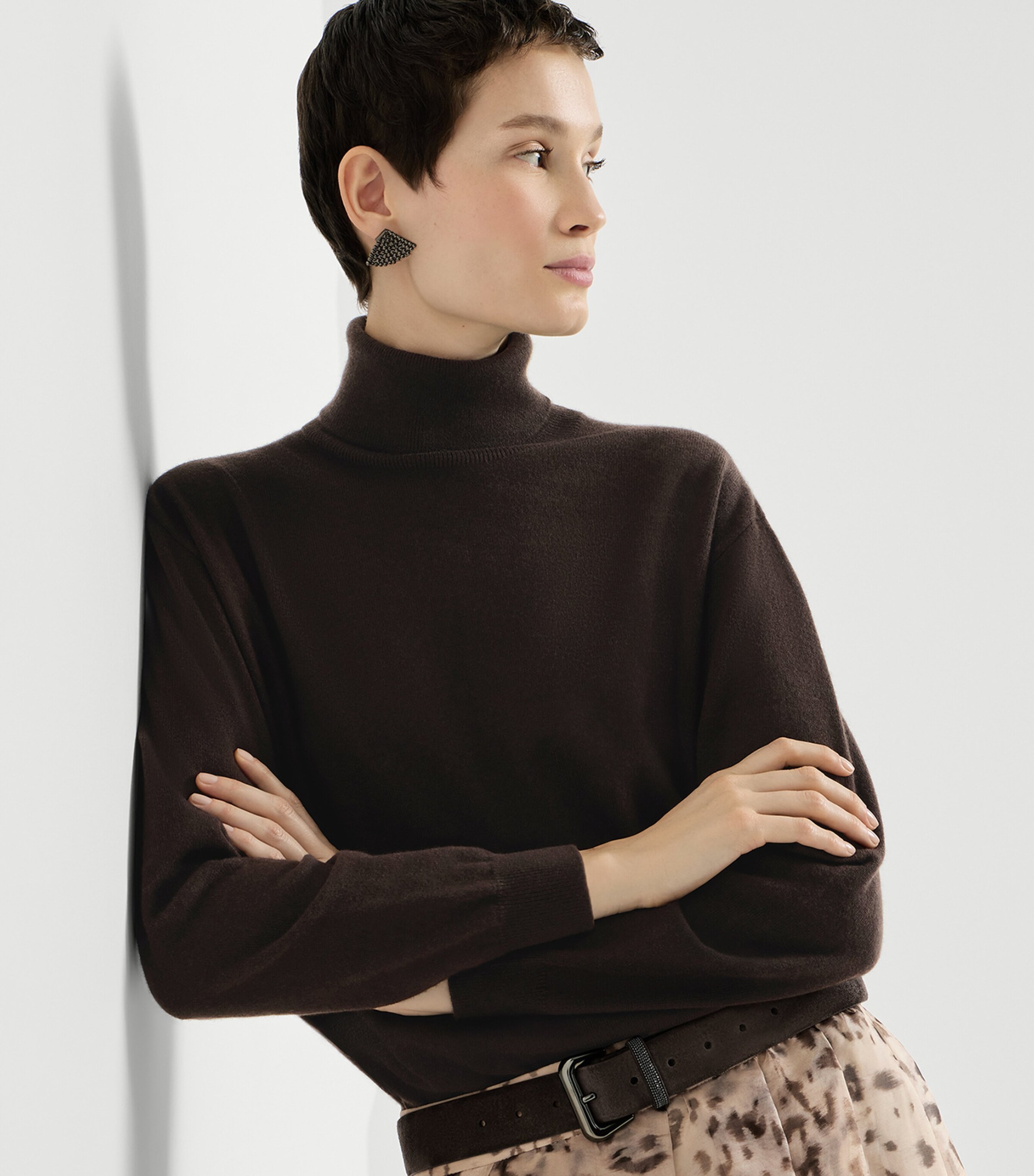 Brunello Cucinelli Womens Cashmere Turtleneck Sweater Image 4