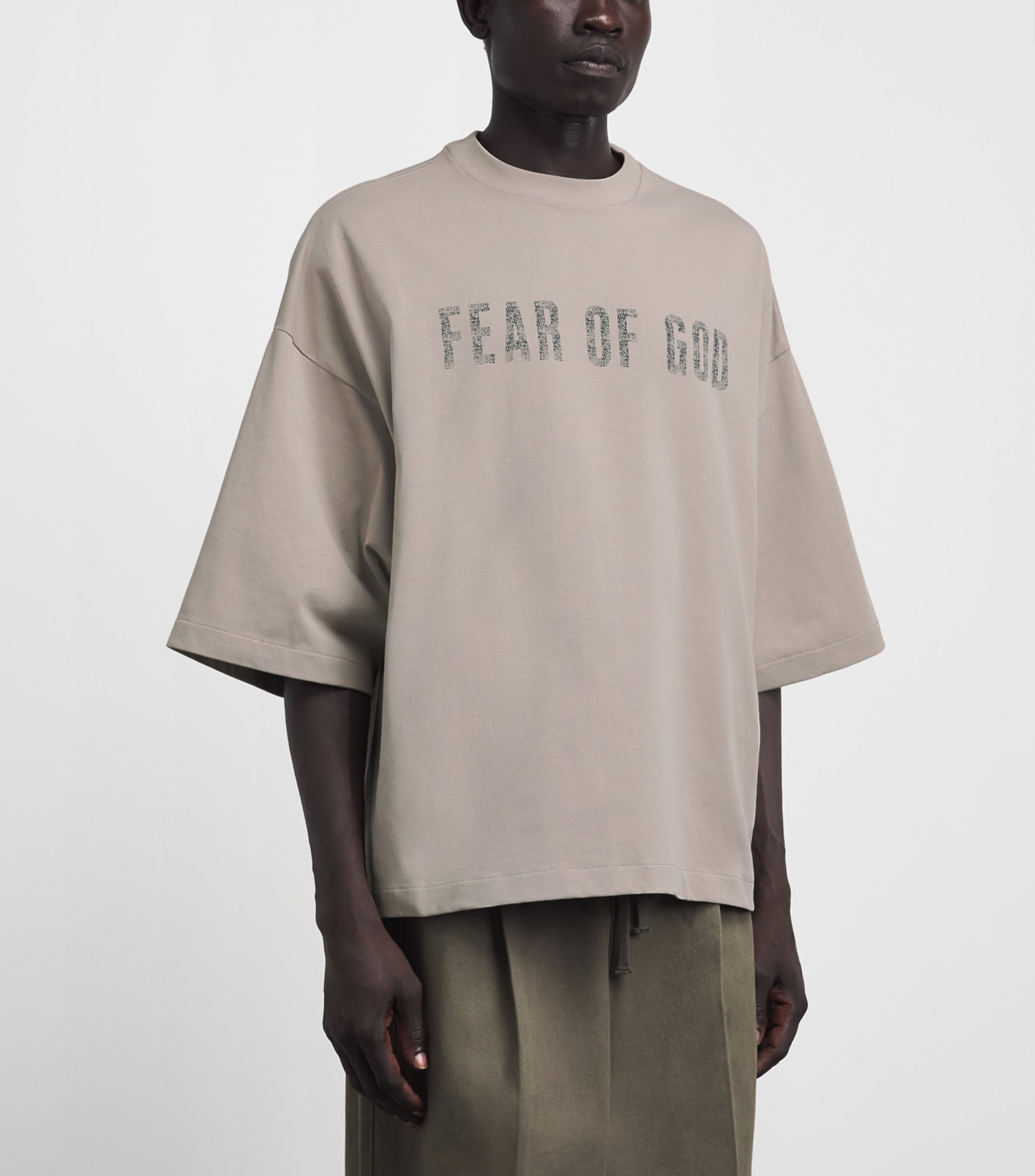 FEAR OF GOD ESSENTIALS Mens Cotton Boxy Merch T-Shirt Seal Image 4