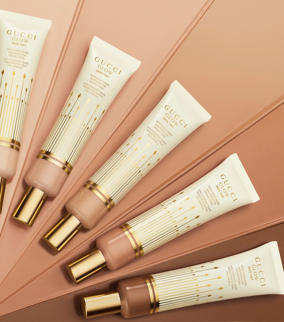 Gucci Glow Skin Tint Moisturiser (40ml) 47 MEDIUM DEEP Image 7