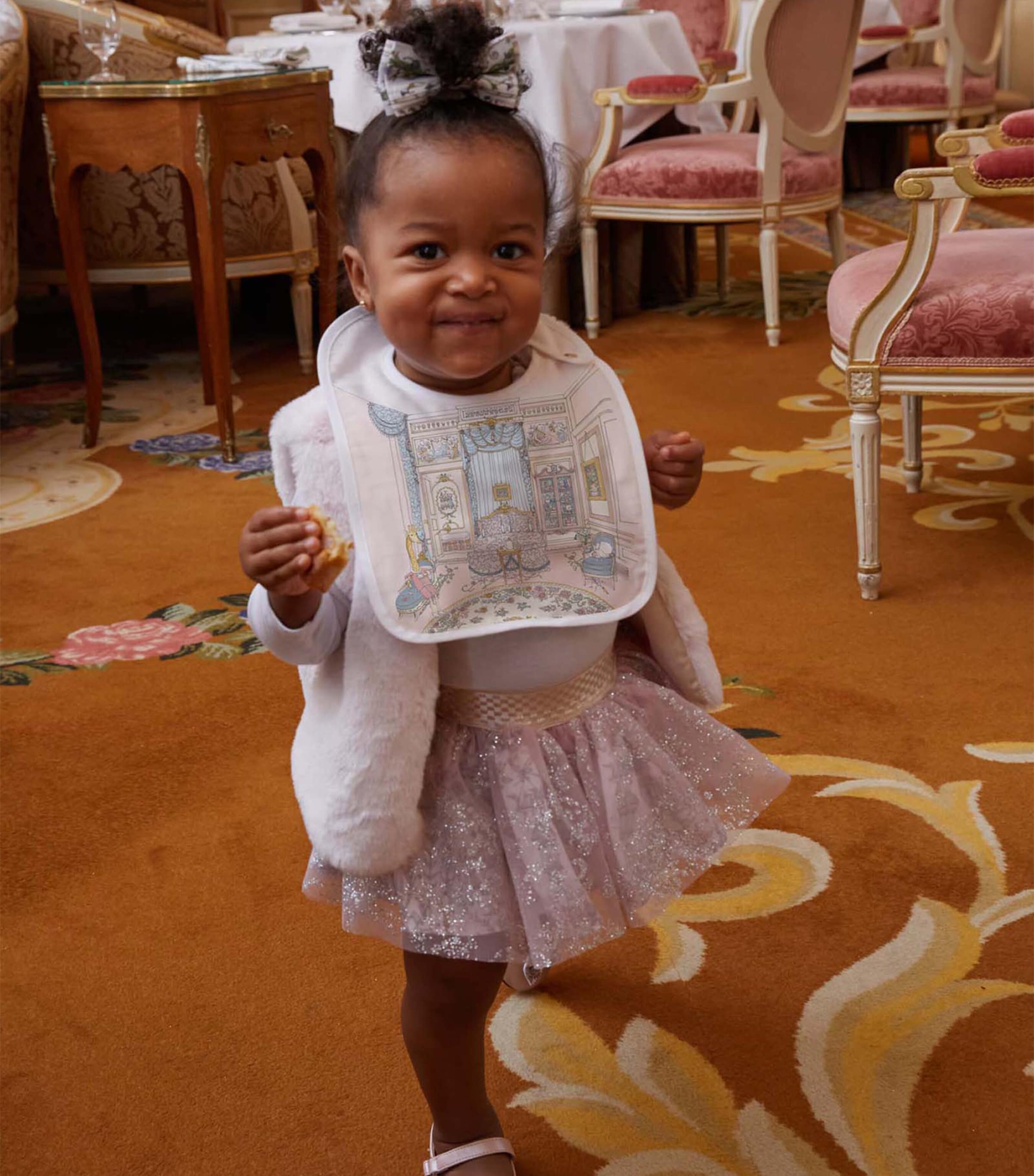 Small Bedroom Bib MULTI Image 5