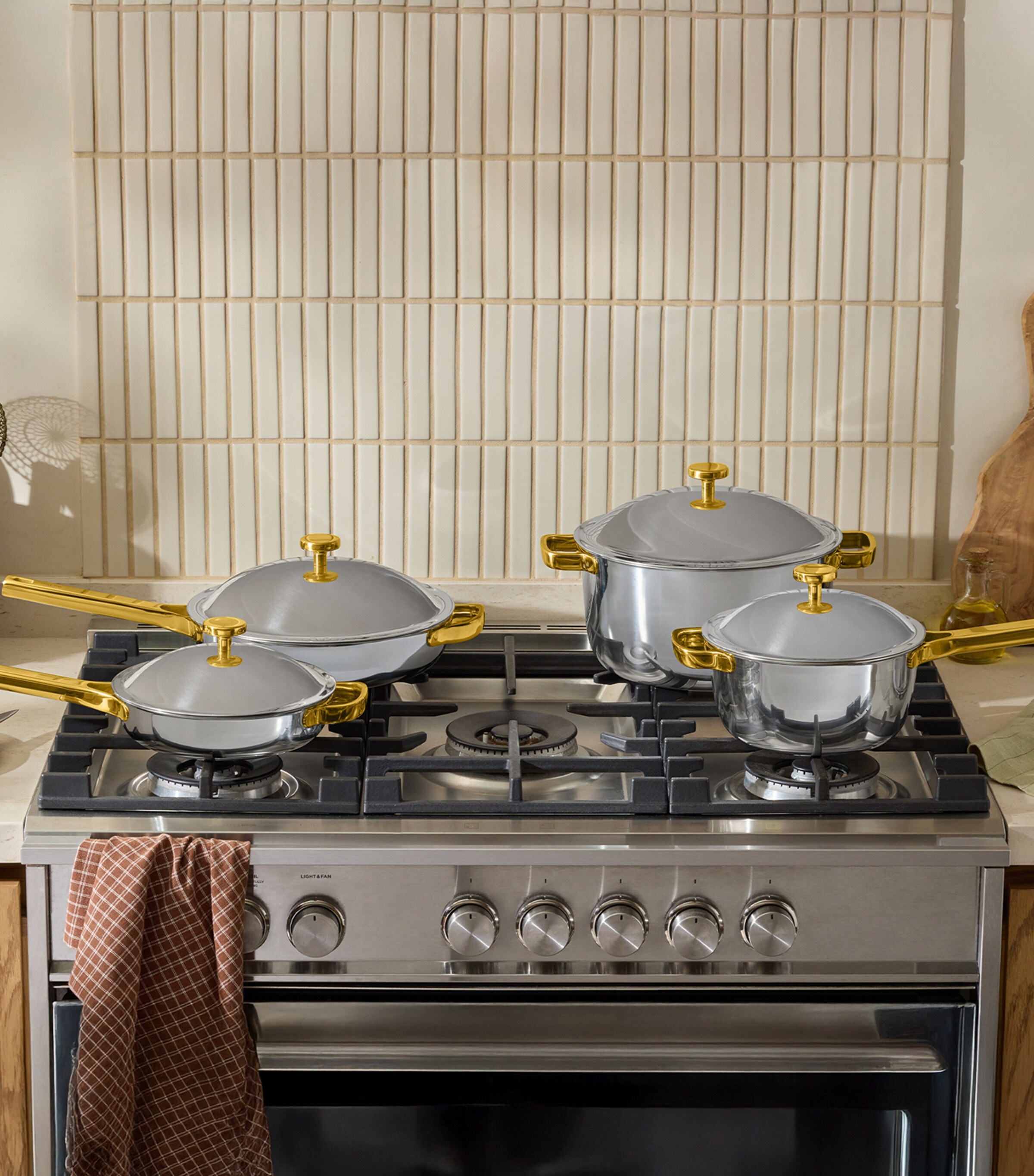 Set of 4 Titanium Always Pans Pro GOLD Image 2