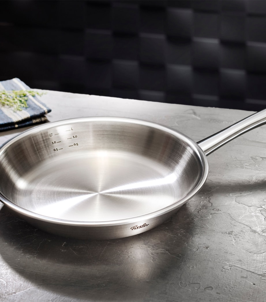 Stainless Steel M5 Pro-Ply Frying Pan (26cm) GREY Image 4