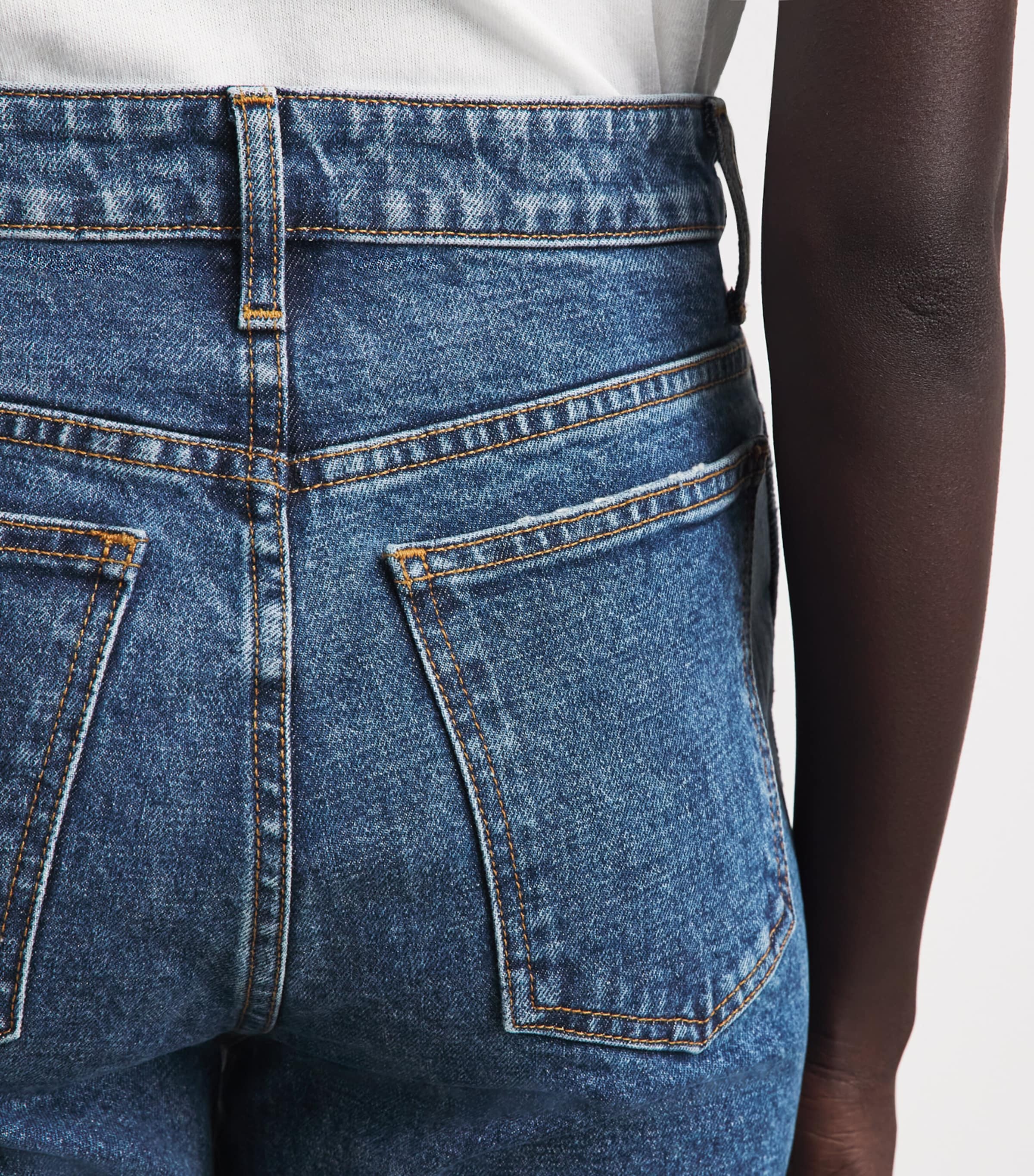 Khaite Womens Abigail Cropped High-Rise Jeans Boone Image 3